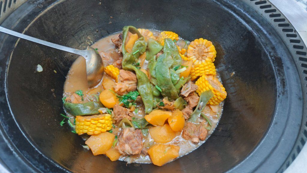 三合屯铁锅炖东北菜馆(林旺店)
