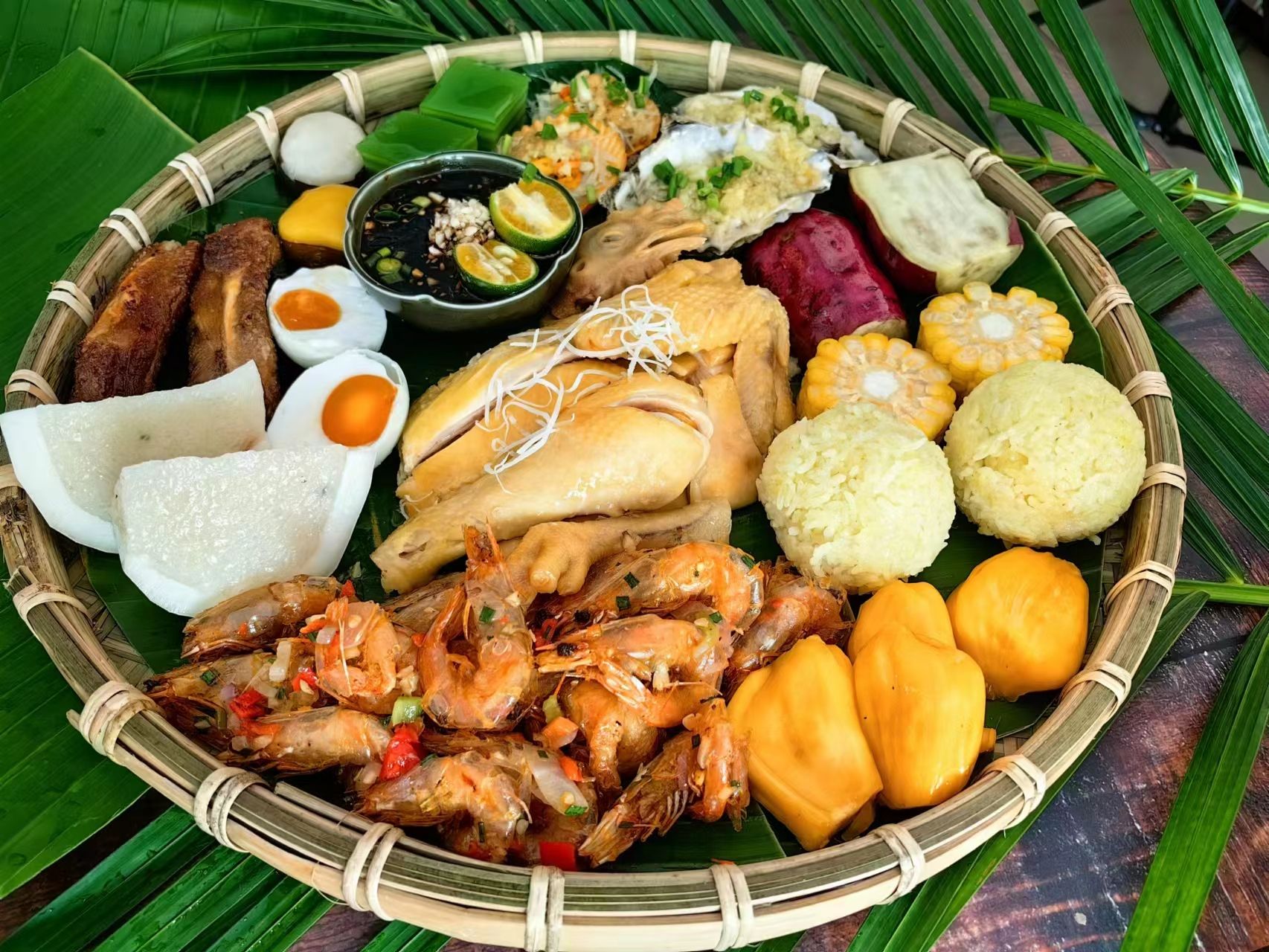 琼阿妹·文昌鸡簸箕宴(海棠湾店)