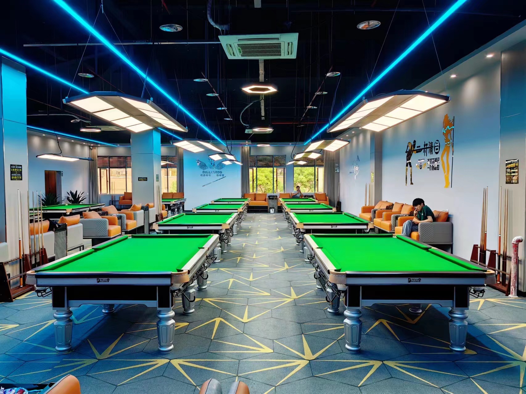 场地封面-Man8台球俱乐部