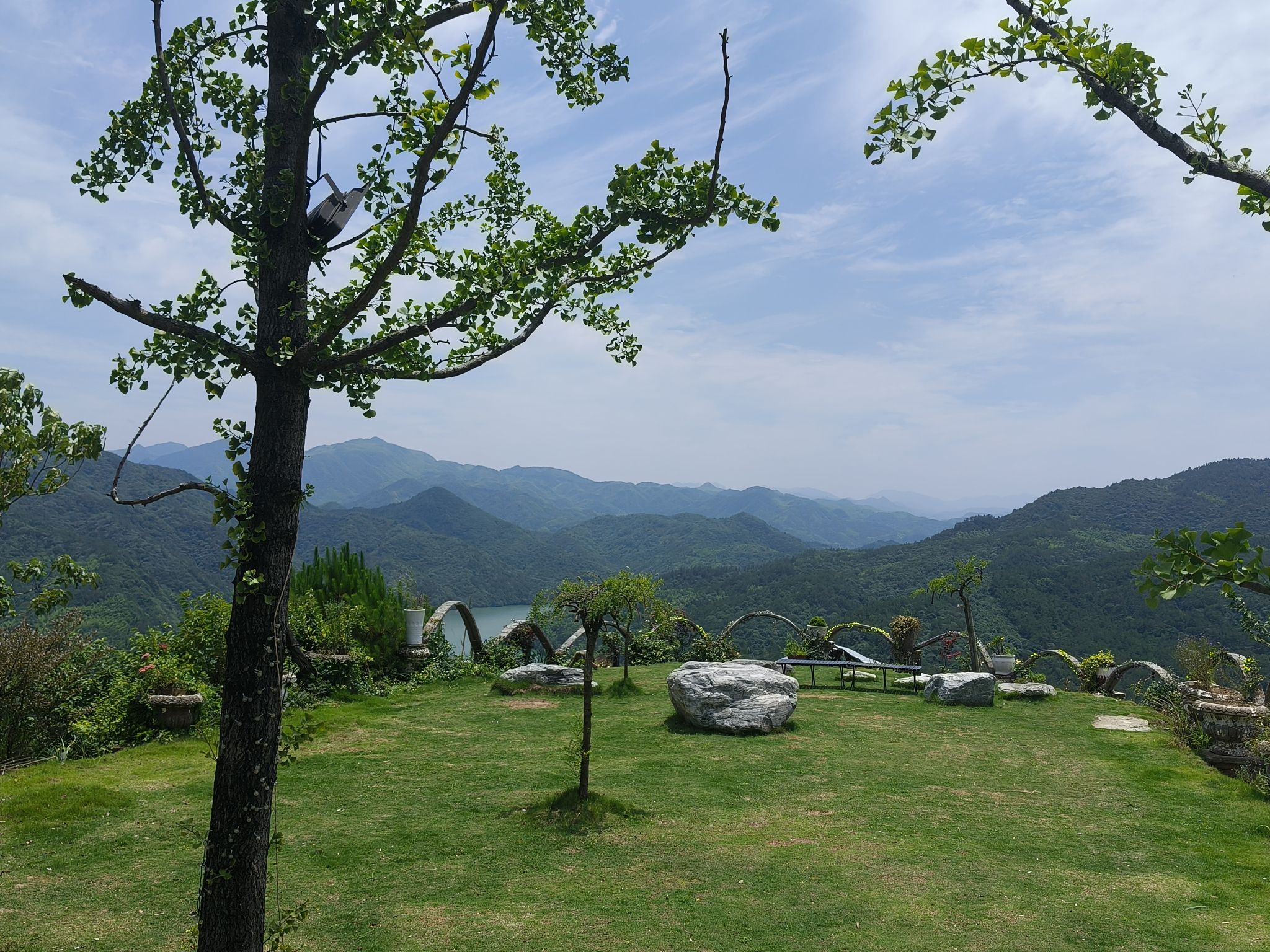 天上人间九龙弯度假村