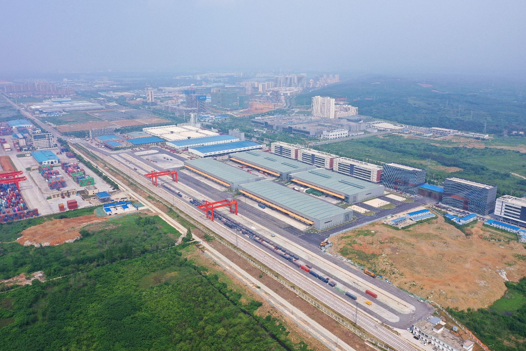湖南城陵矶新港多式联运物流园实景图（3）