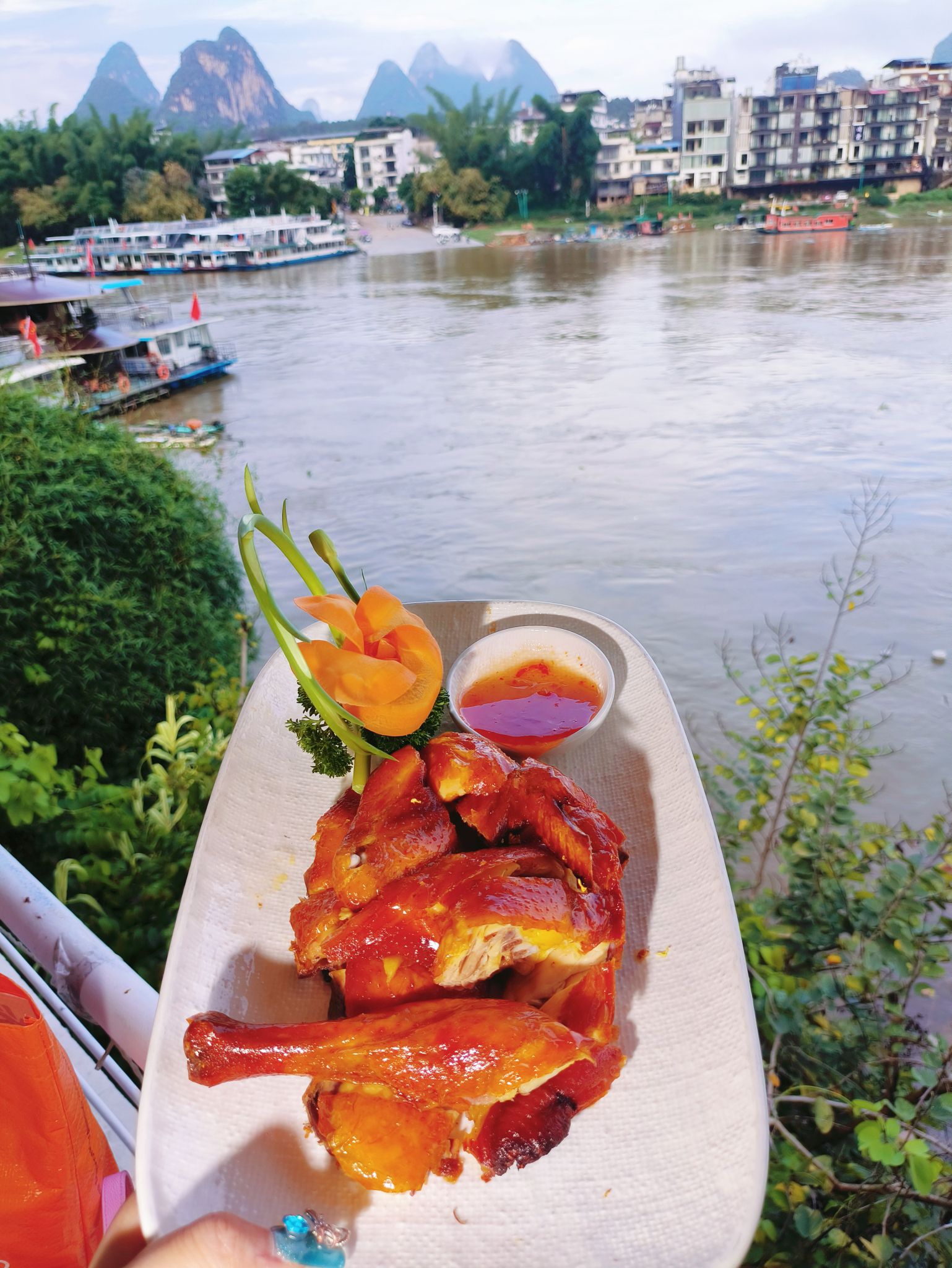 蜜棠明月江景餐厅