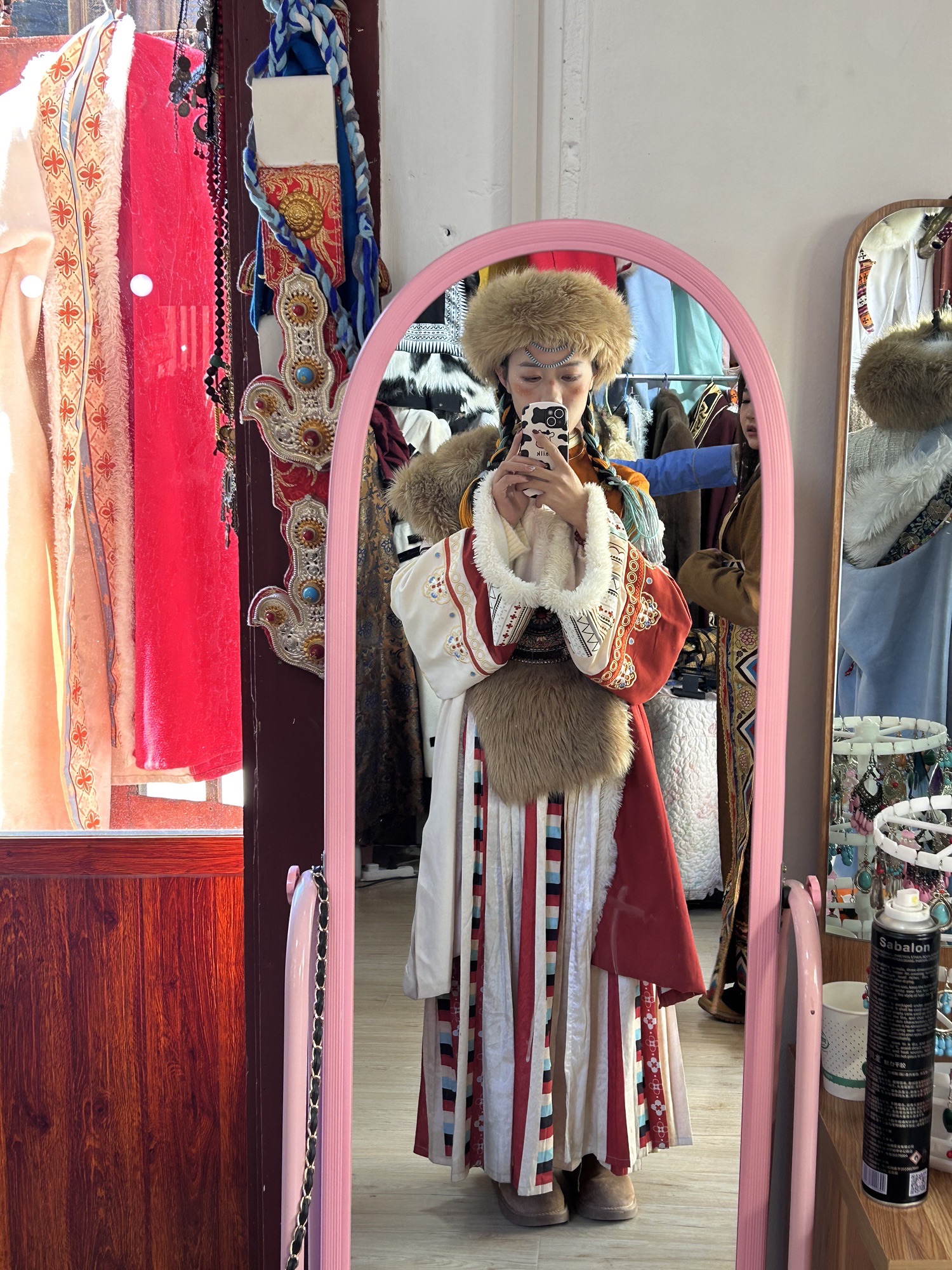 阿拉谷藏服店