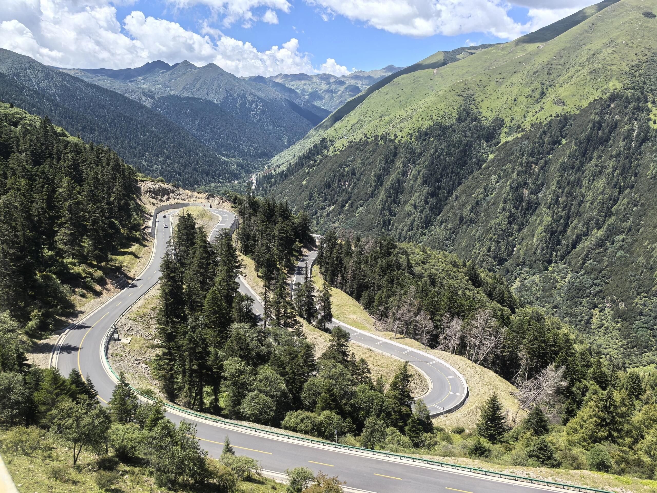 夹金山长征观景台旅行图片 1