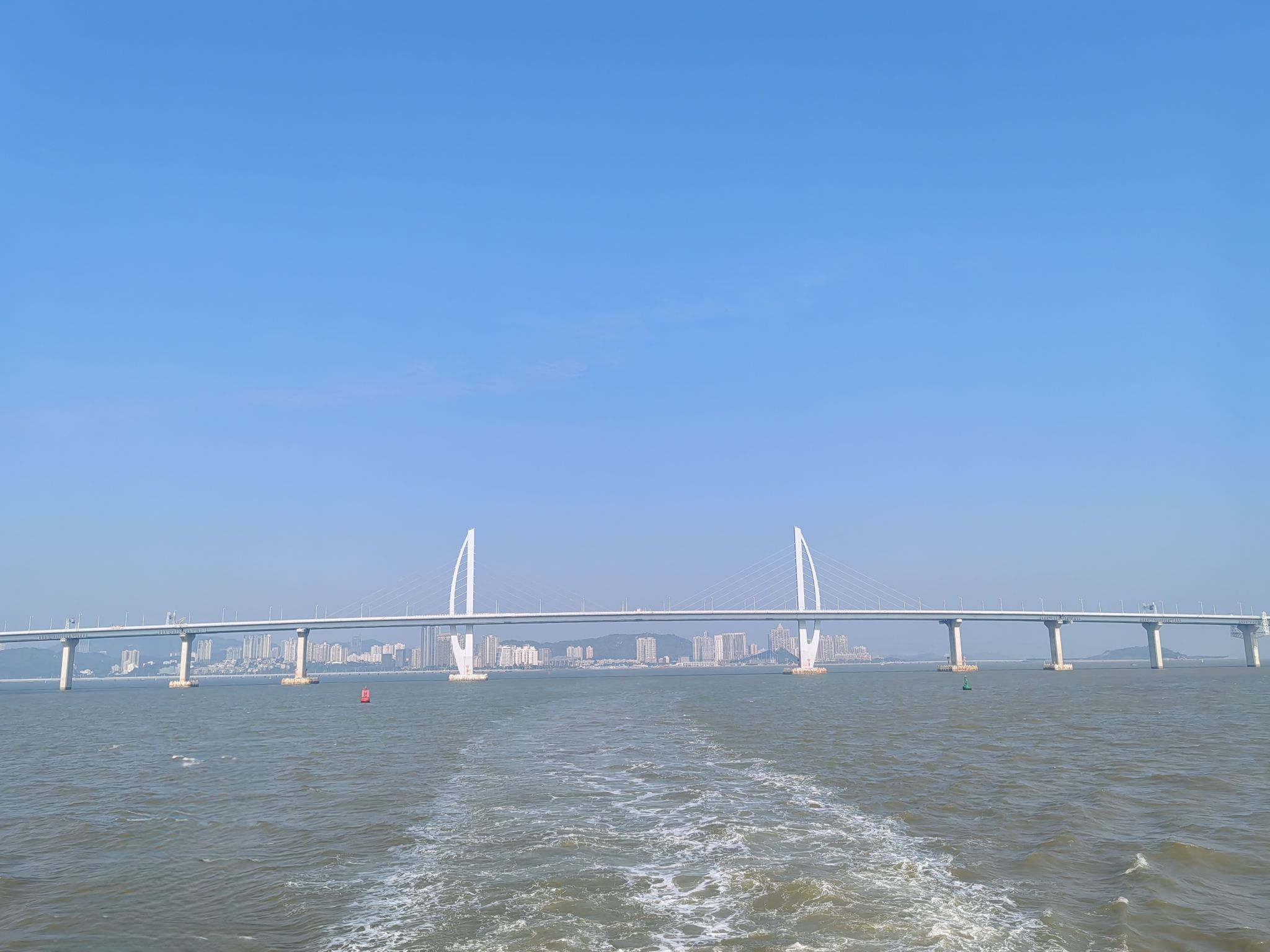海上看港珠澳大桥旅行图片 1