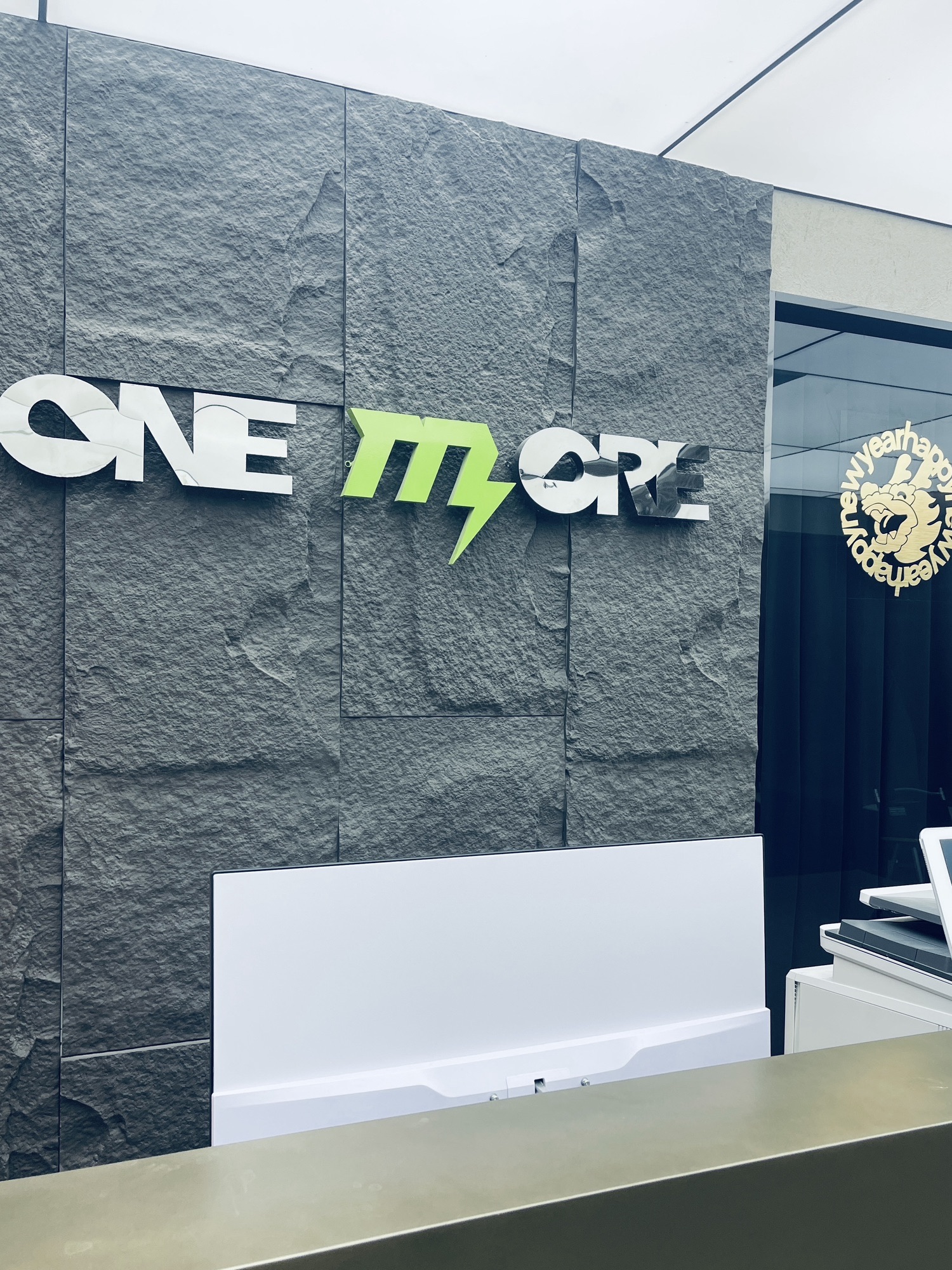 Onemore玩魔健身(建业总部港C座店)