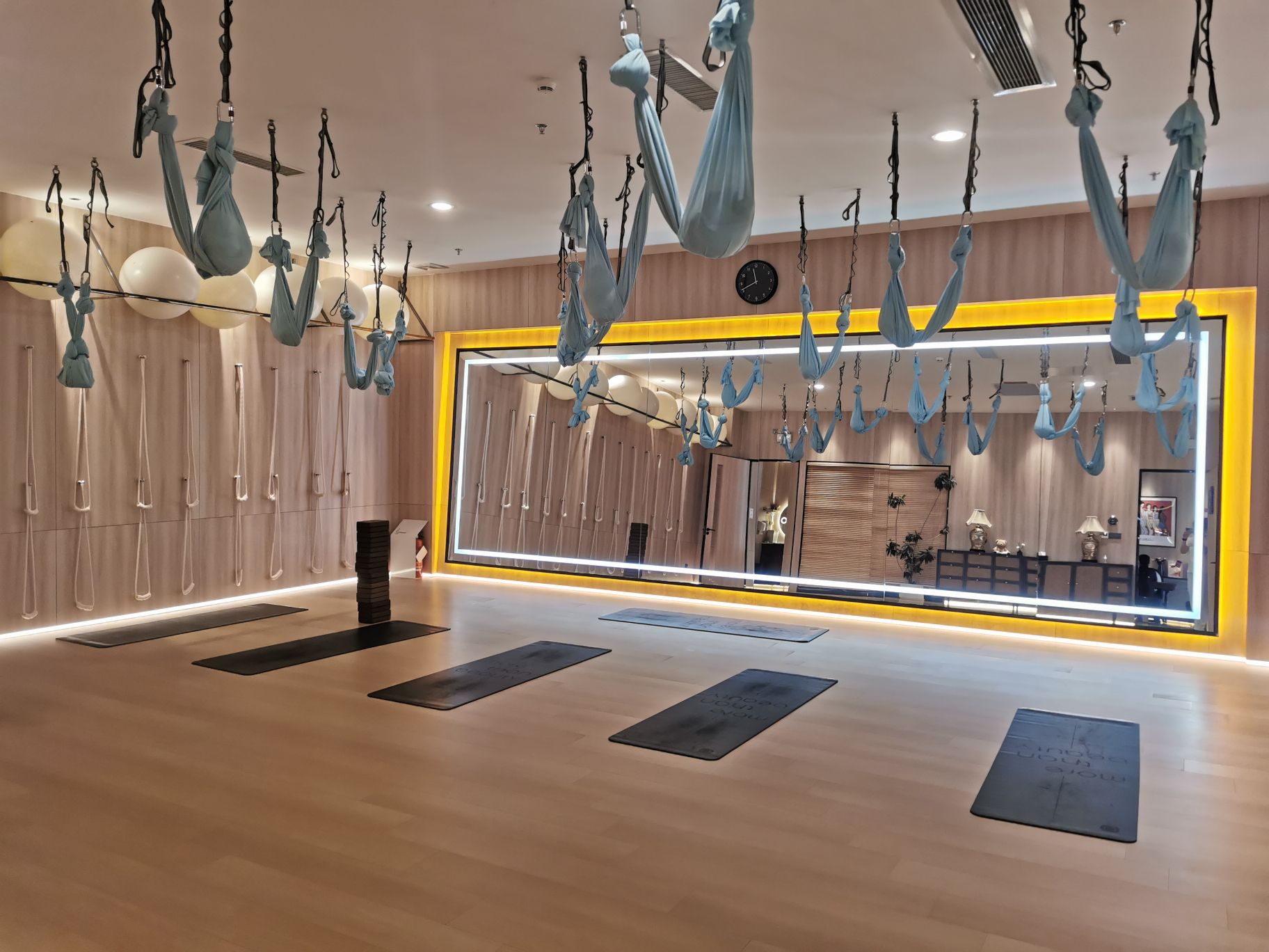 场地封面-拉伽瑜伽LaJia Yoga(领展中心城店)