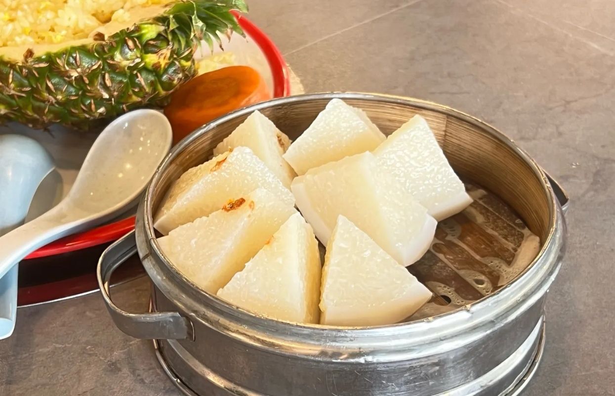 铺前婆婆簸箕饭·海南鸡煲(大东海店)