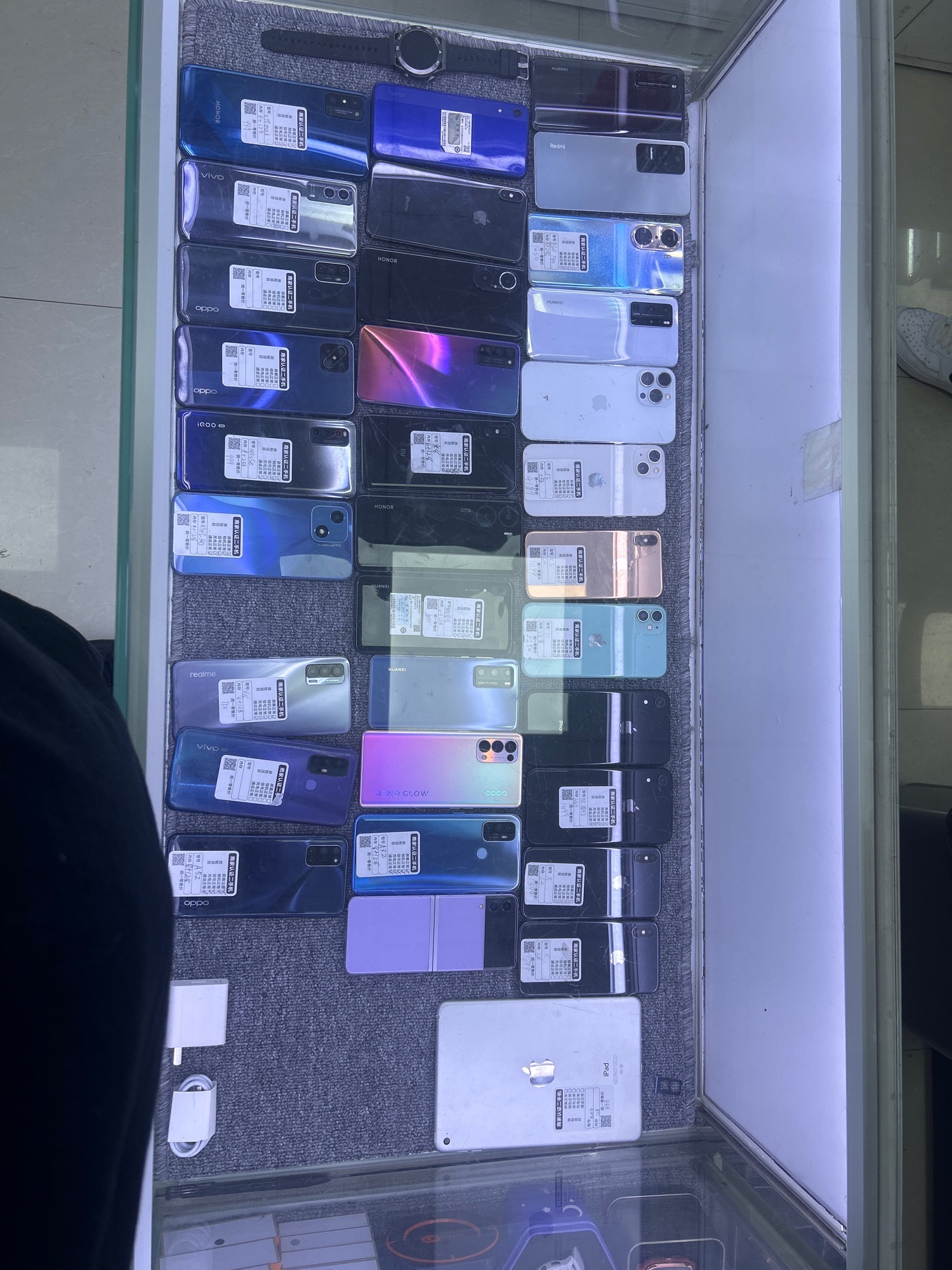 优胜通讯手机维修置换