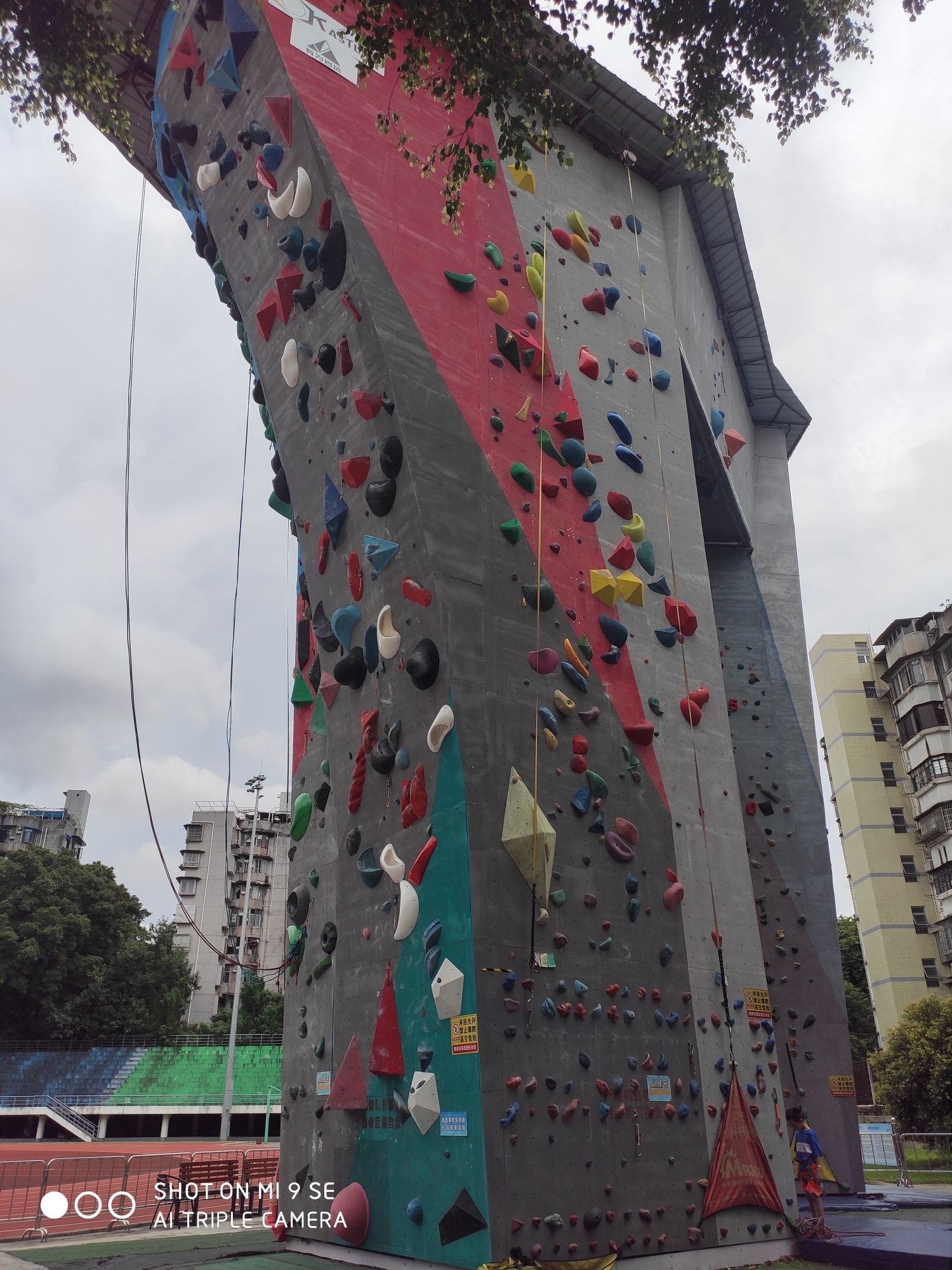 场地封面-超级限攀岩馆(华南理工大学店)