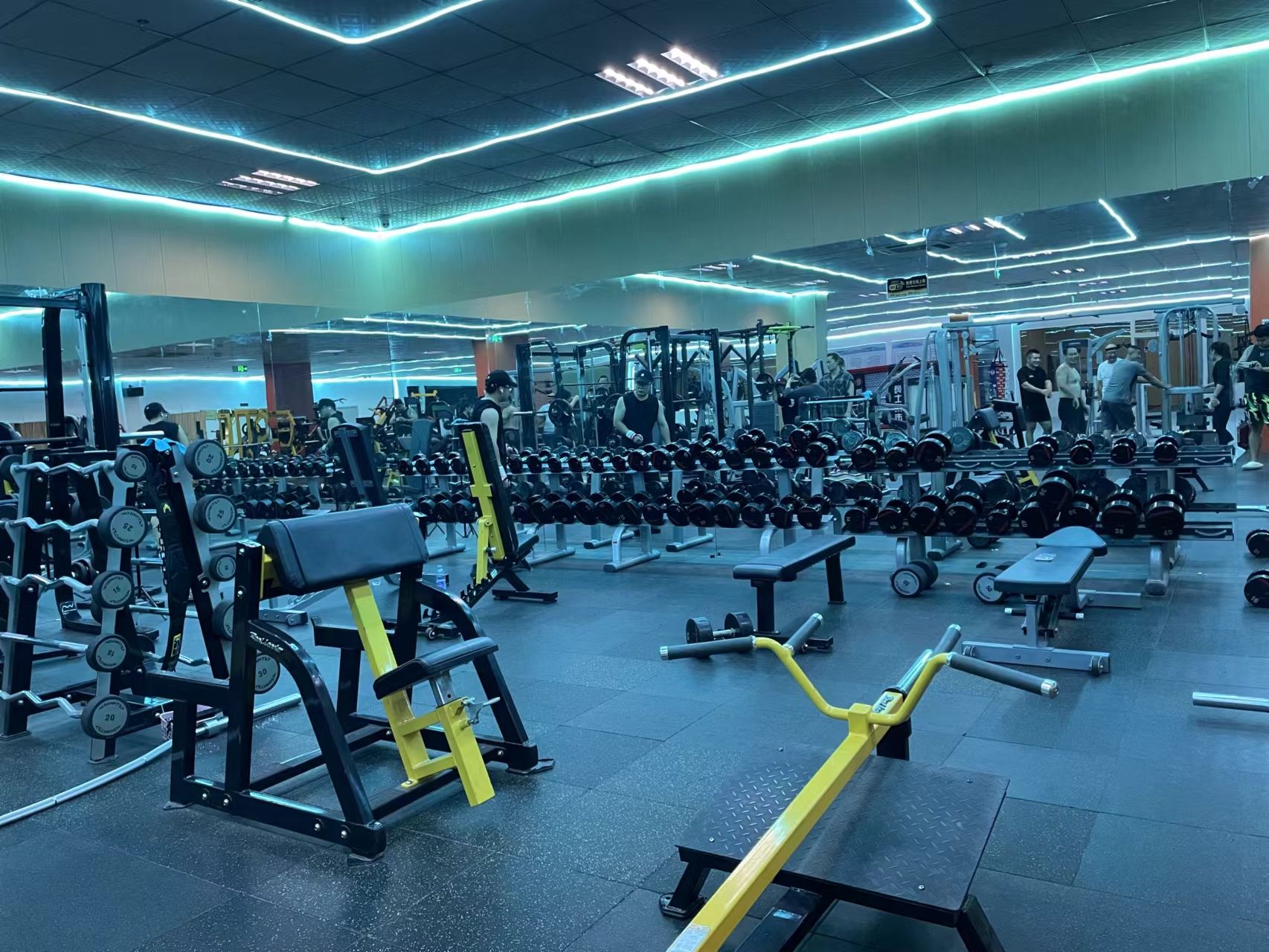 迈威特游泳健身会所