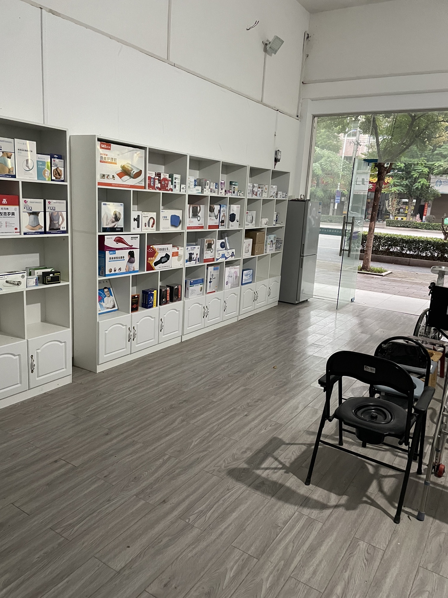 荆州卓维医疗器械有限公司监利容城大道分公司