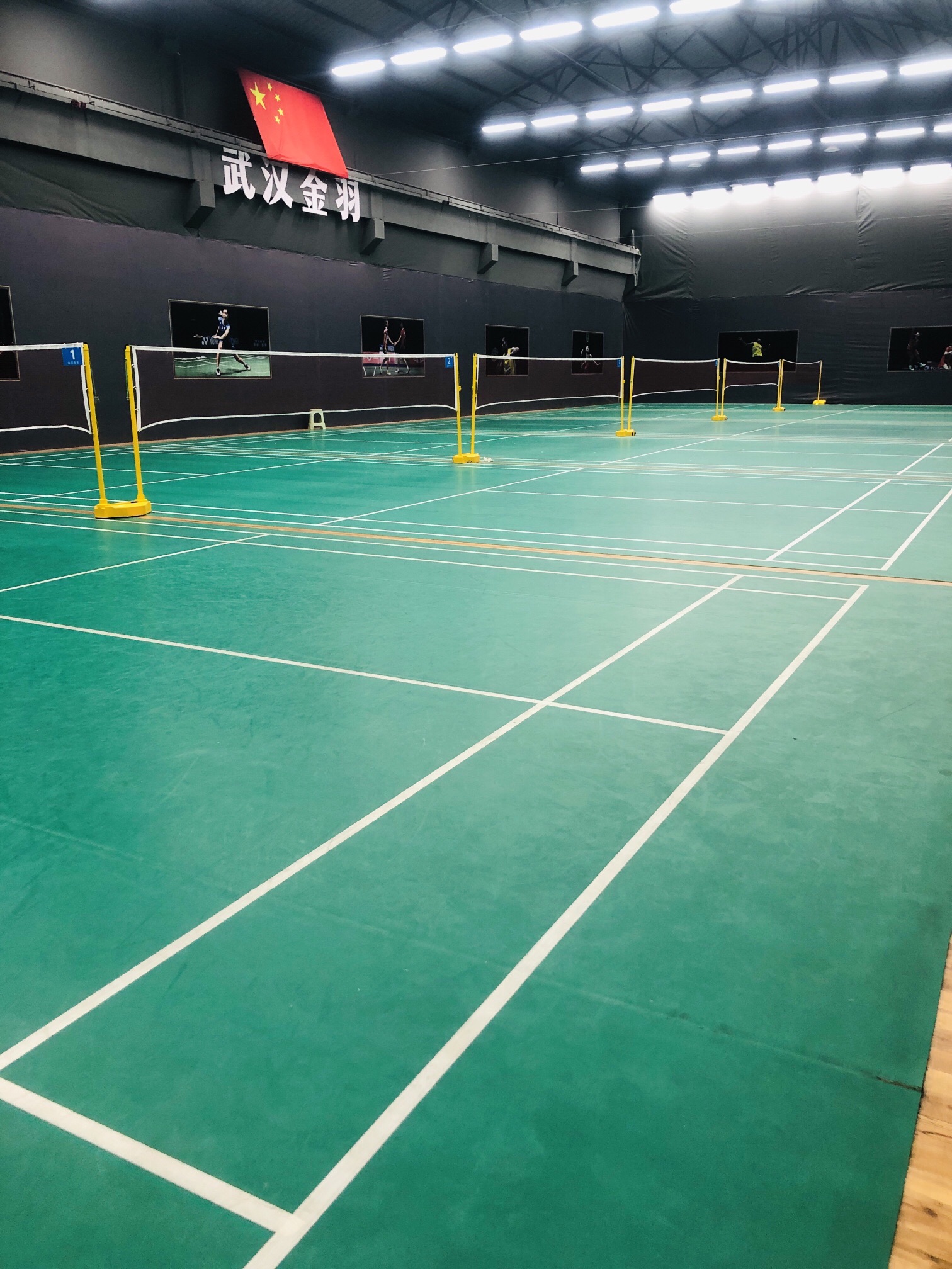 场地封面-武汉金羽羽毛球馆
