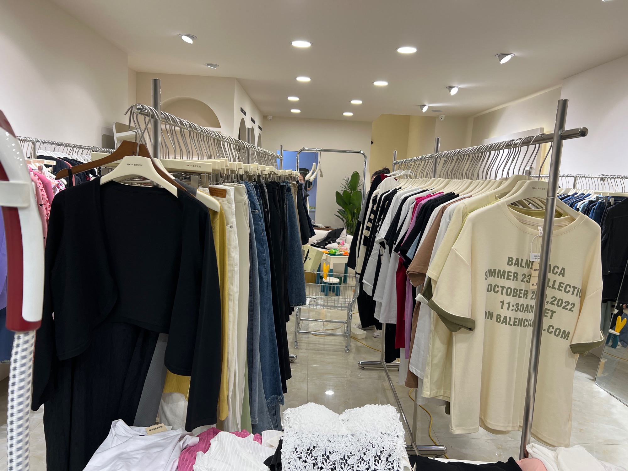 黄小钰大码女装(新绛总店)