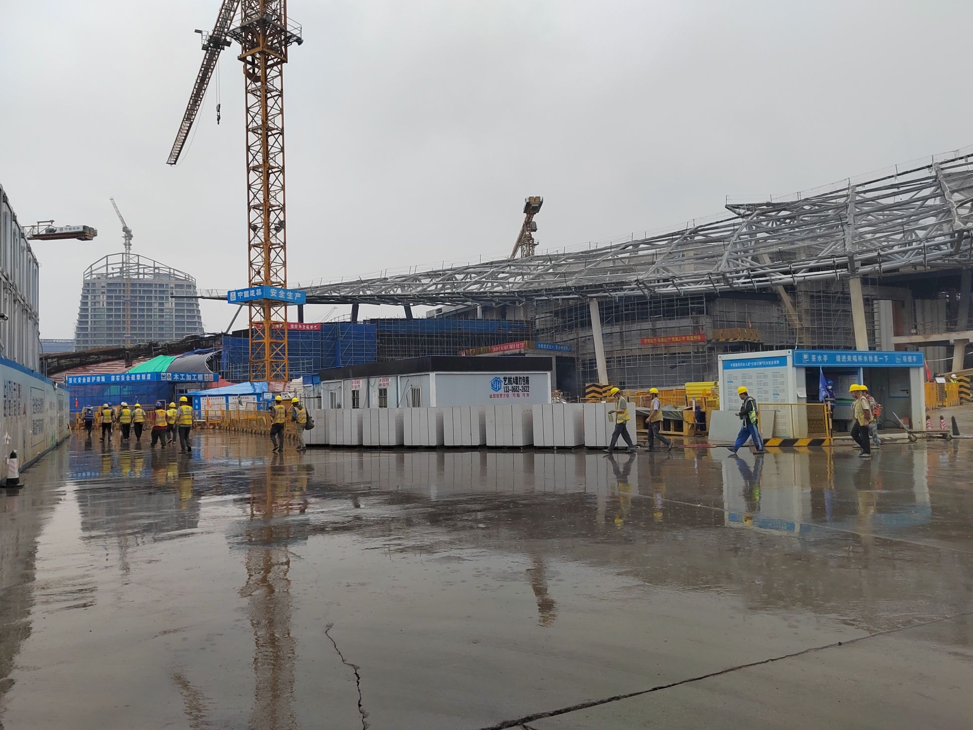 中国建筑第八工程局安吉文化艺术中心项目部