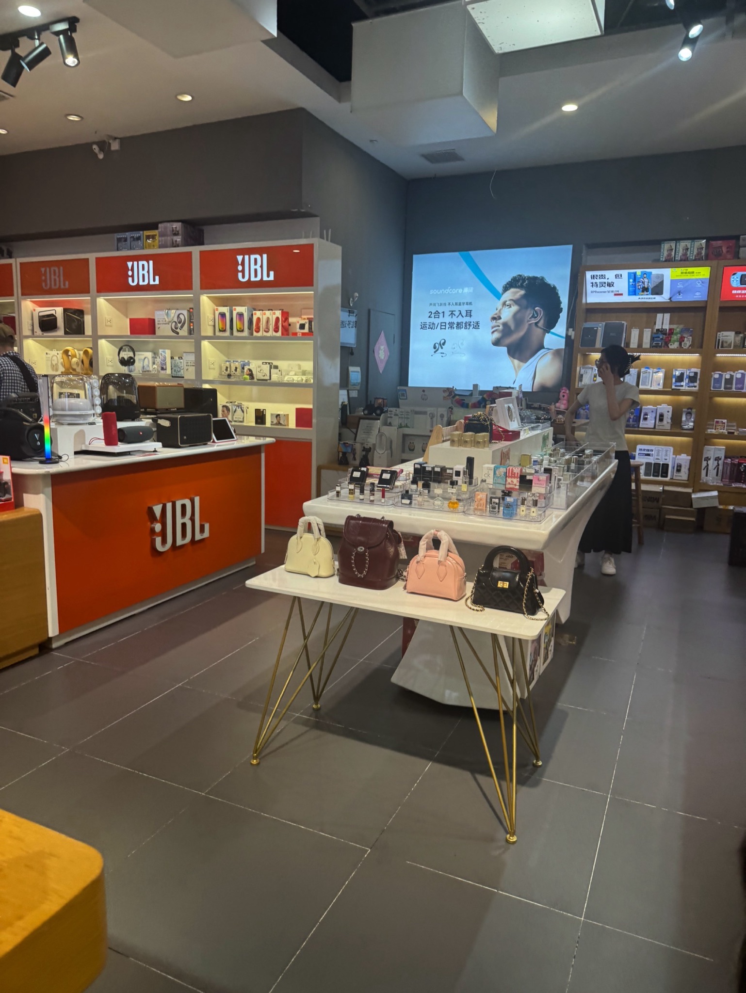 星期8礼物(1号港湾城店)