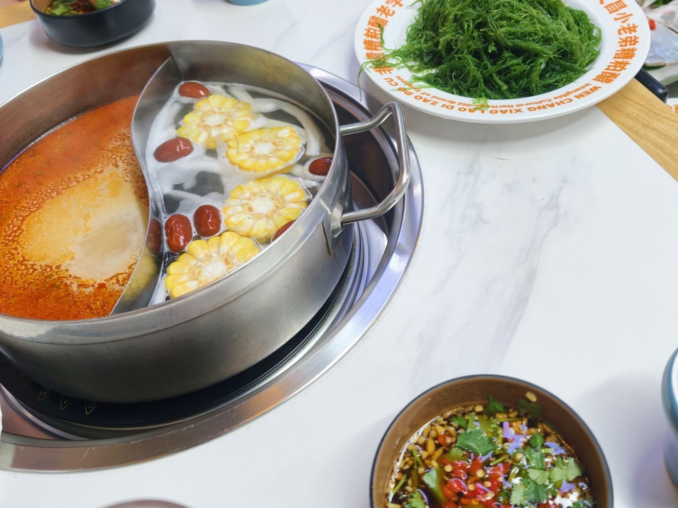 文昌小老弟糟粕醋·海南椰子鸡椰奶鸡(三亚湾外贸路店)