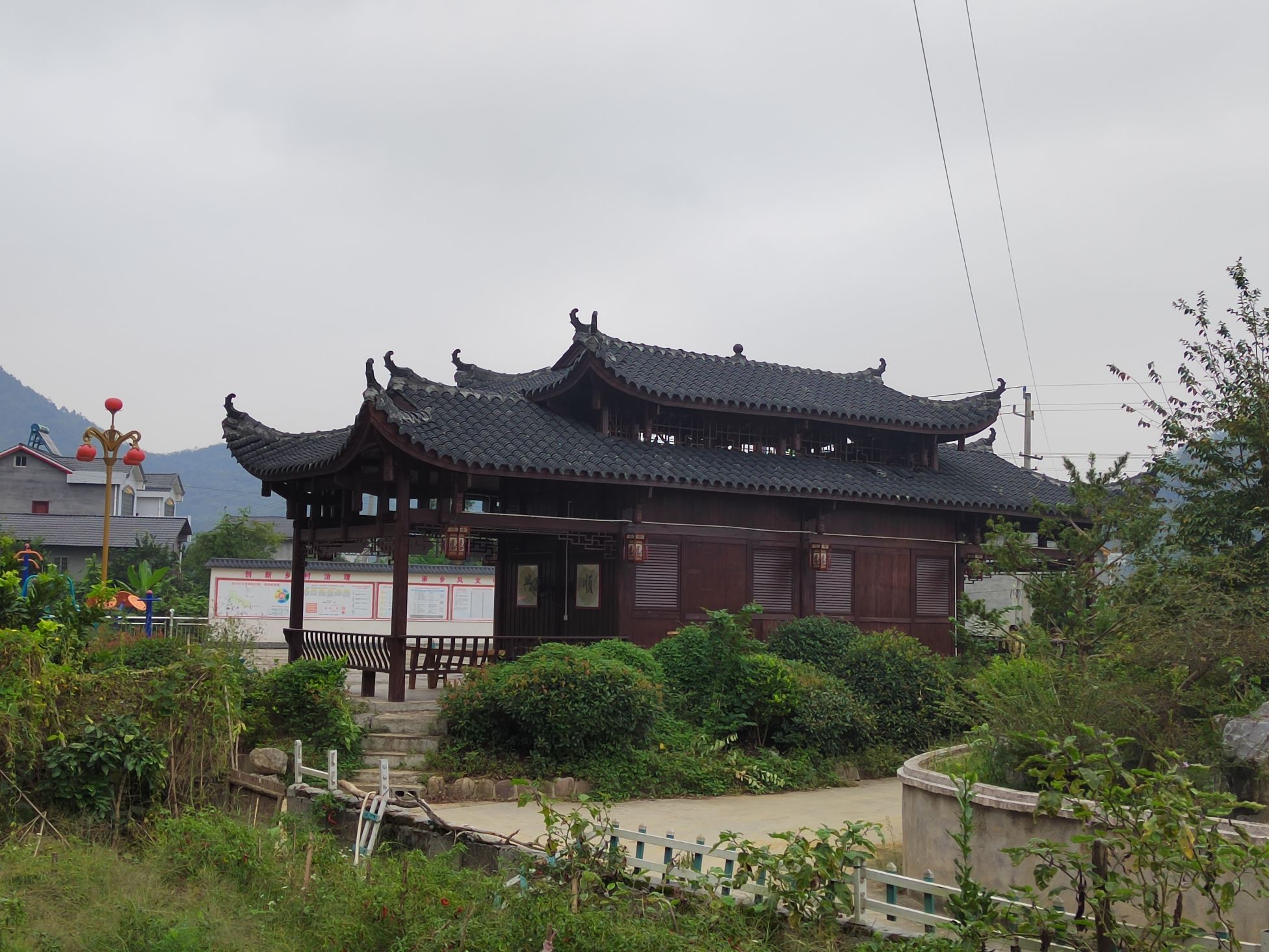 柳家台村蒋家湾文化广场旅行图片 1