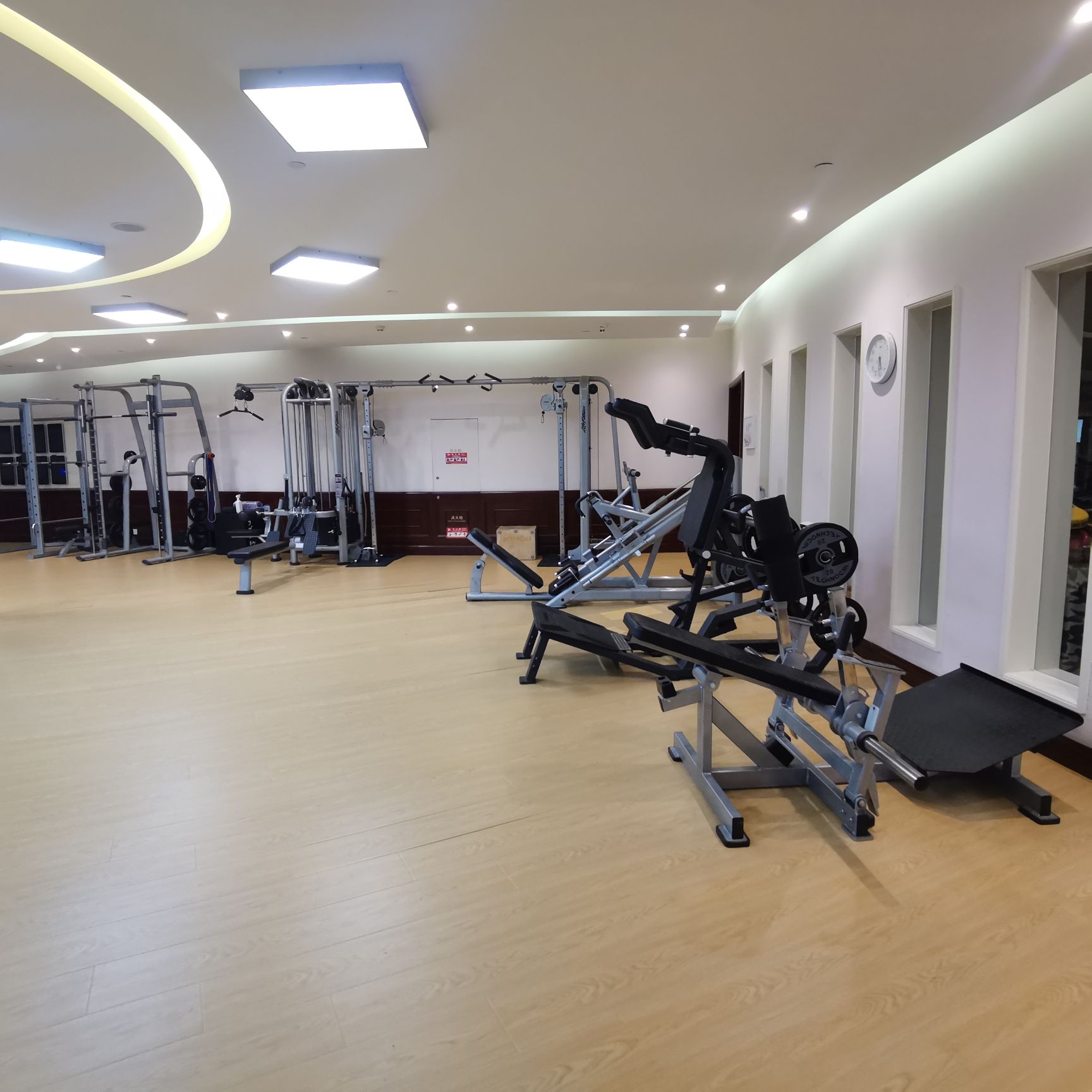 场地封面-源体健身