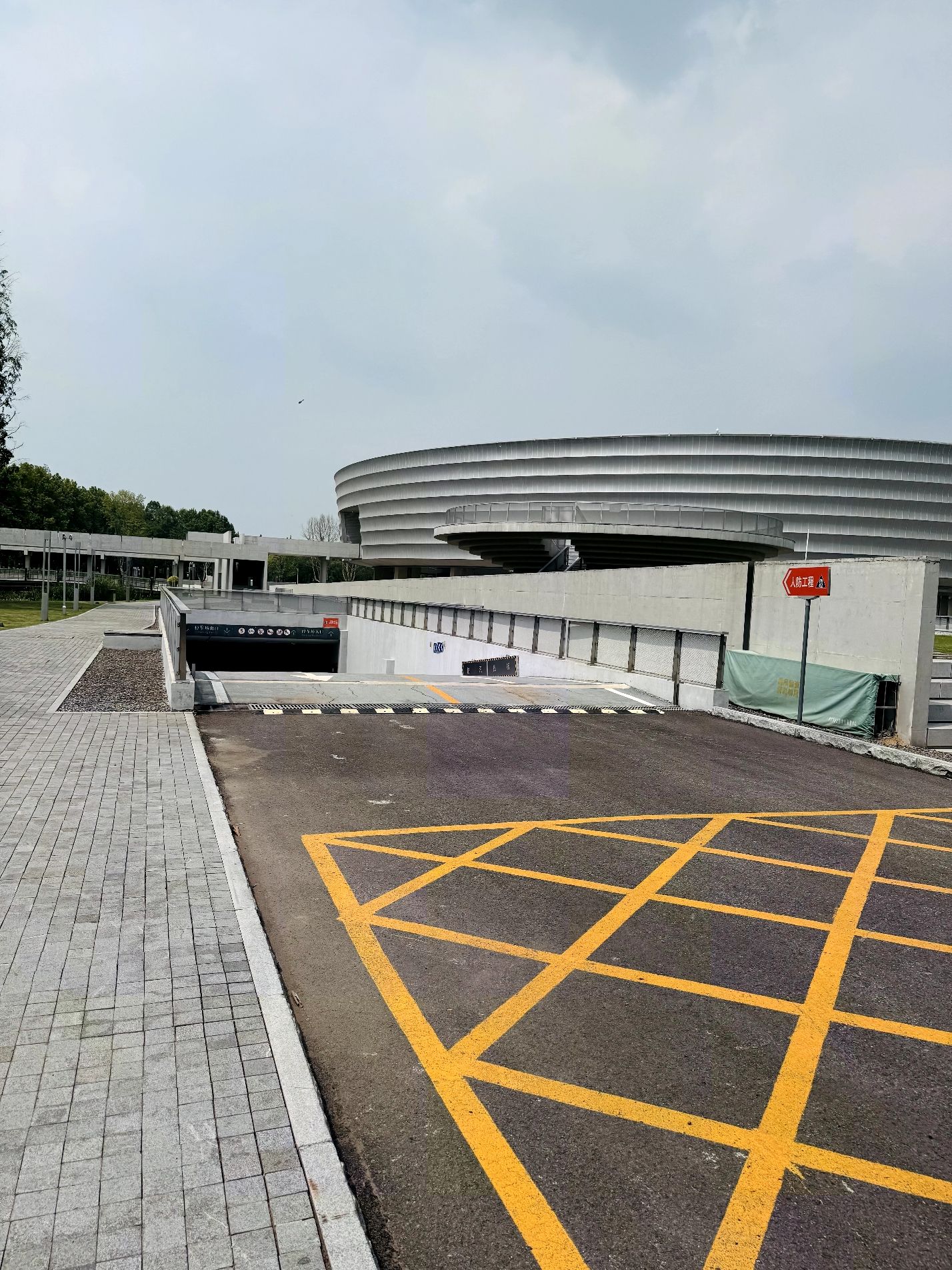 南京宪法公园地下停车场(南出入口)