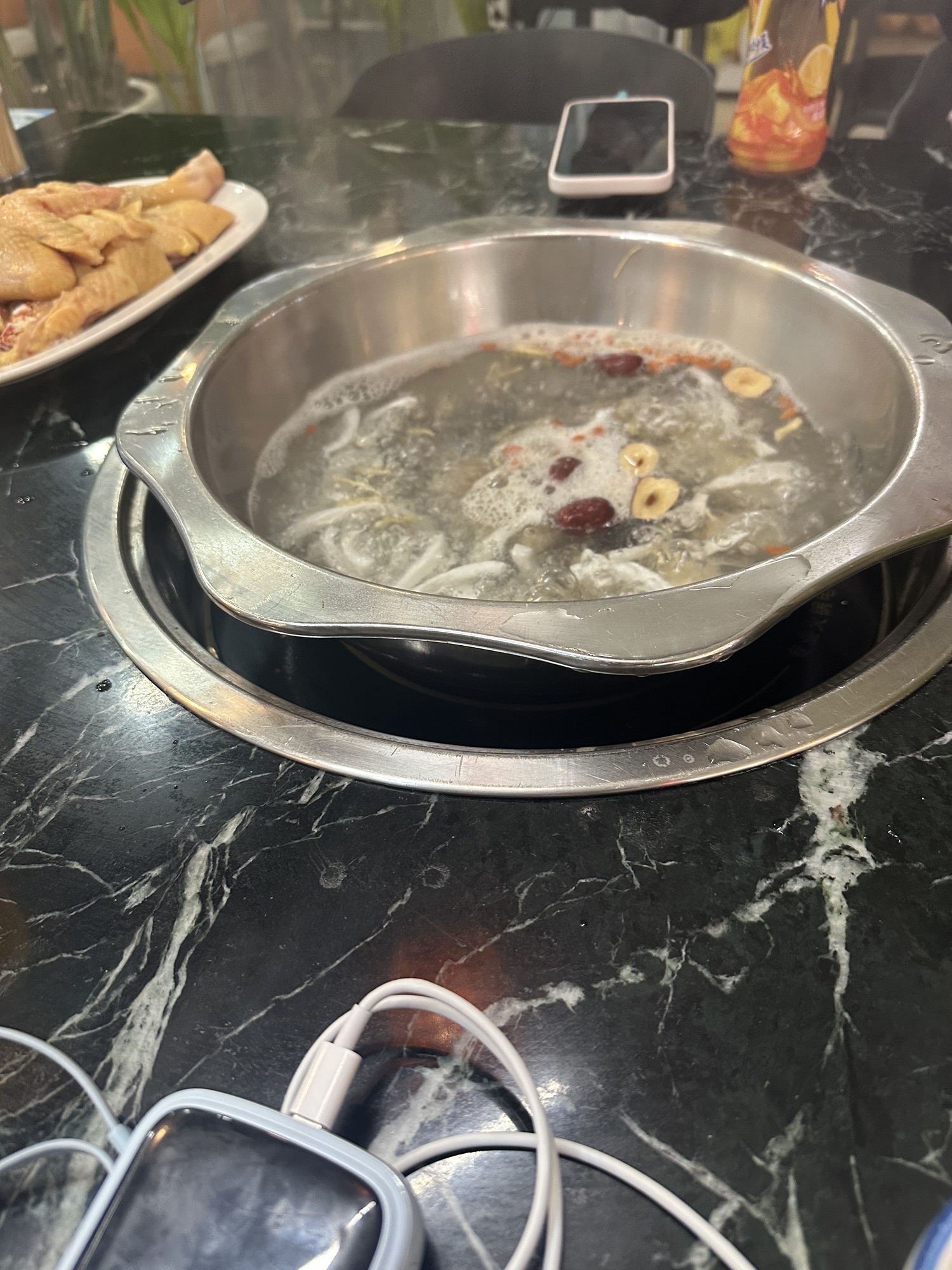 海食馆农家乐·糟粕火锅·椰子鸡(三亚湾店)