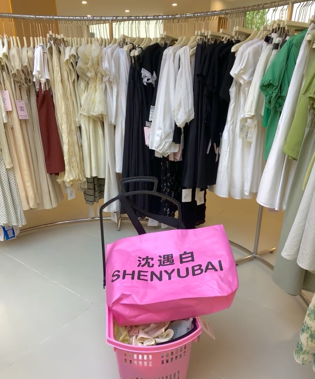 沈遇白女装(鄞州天街店)
