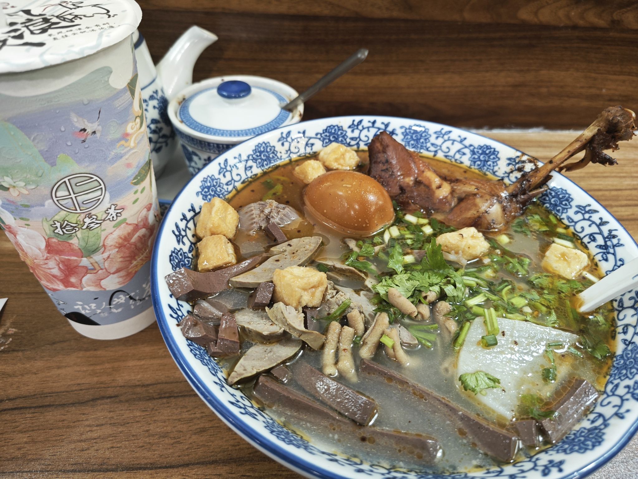 叶新鸭血粉丝汤