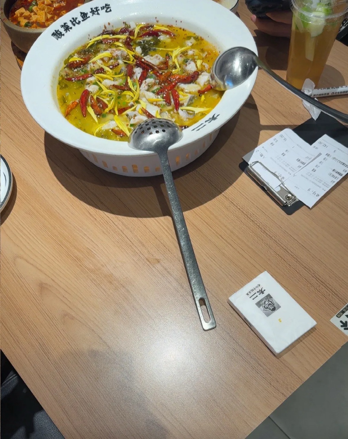 太二酸菜鱼(万宁华亚欢乐城店)
