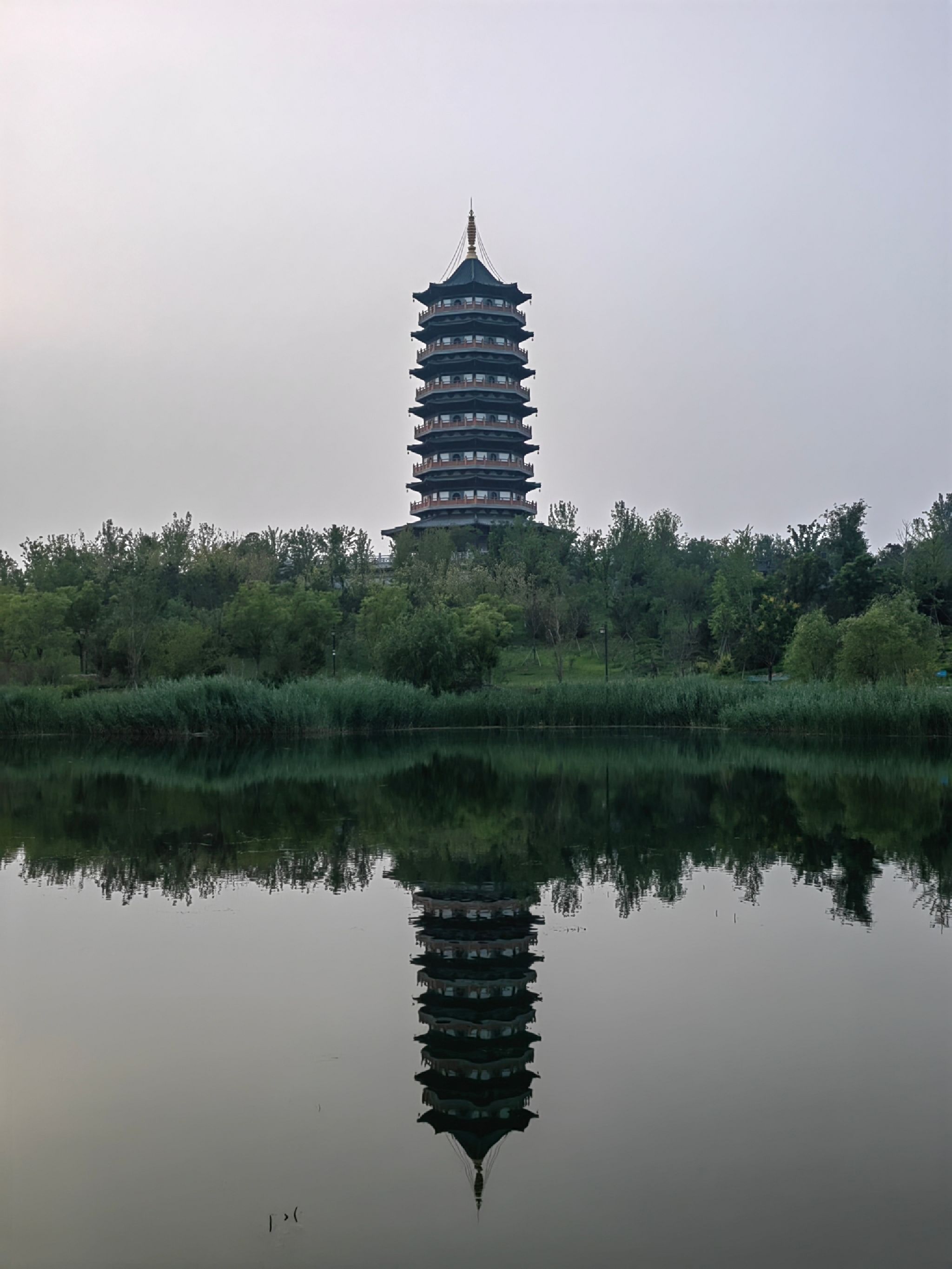 塔影在波旅行图片 2