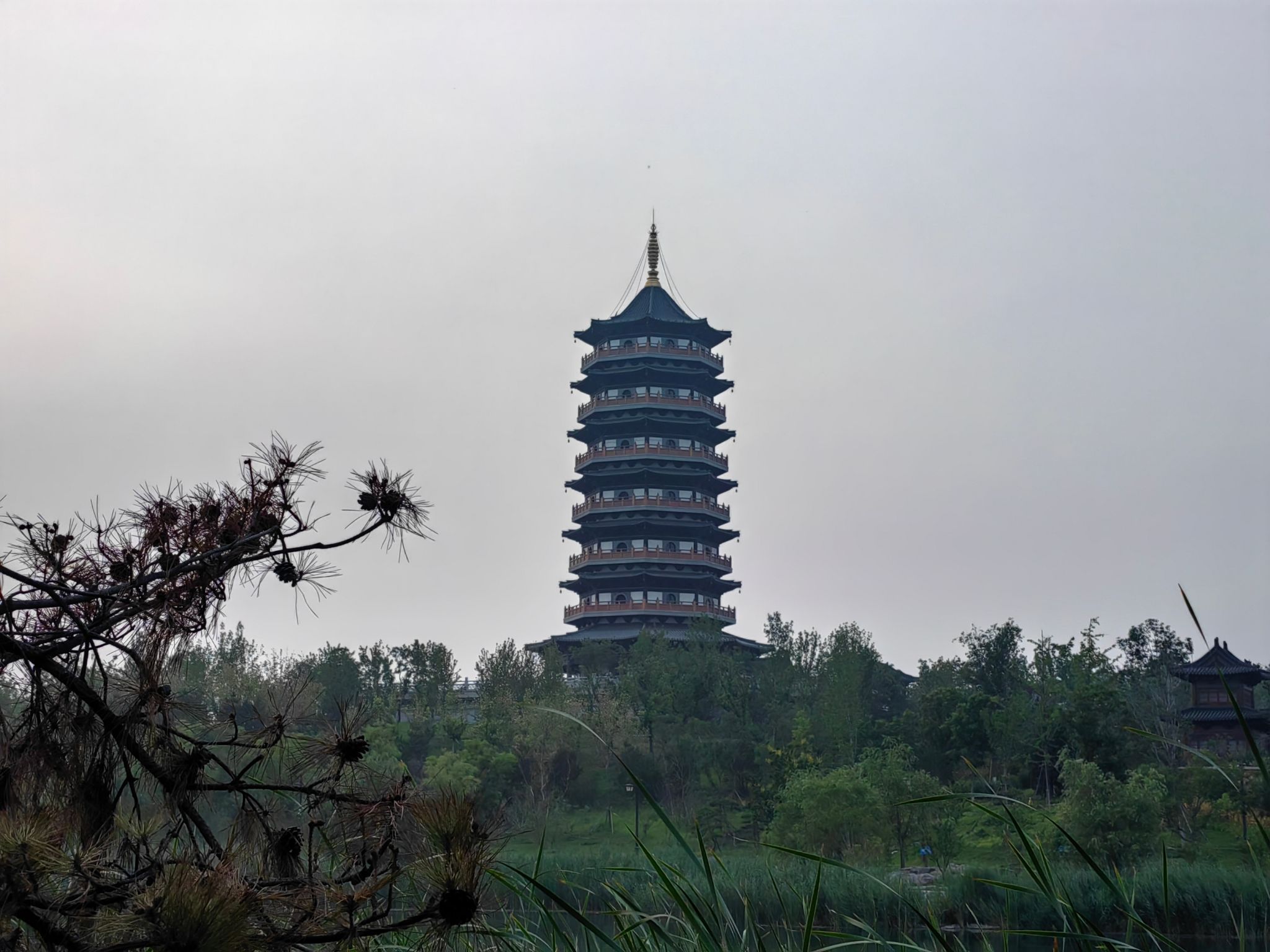 塔影在波旅行图片 3