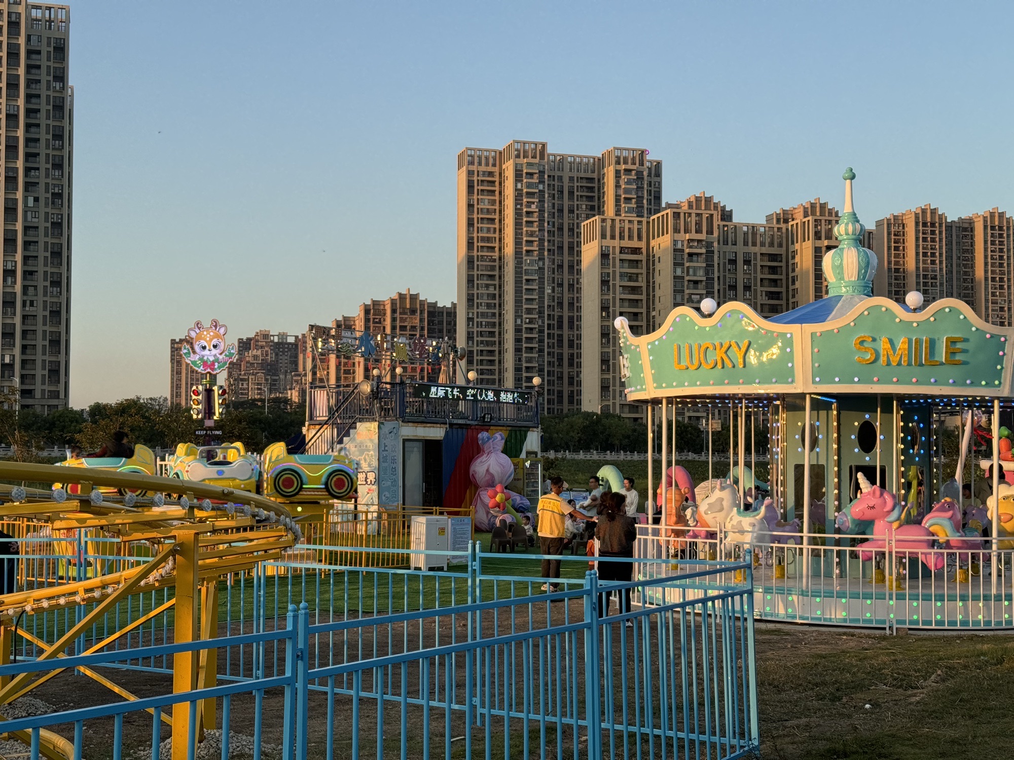 鹿江里都市营地