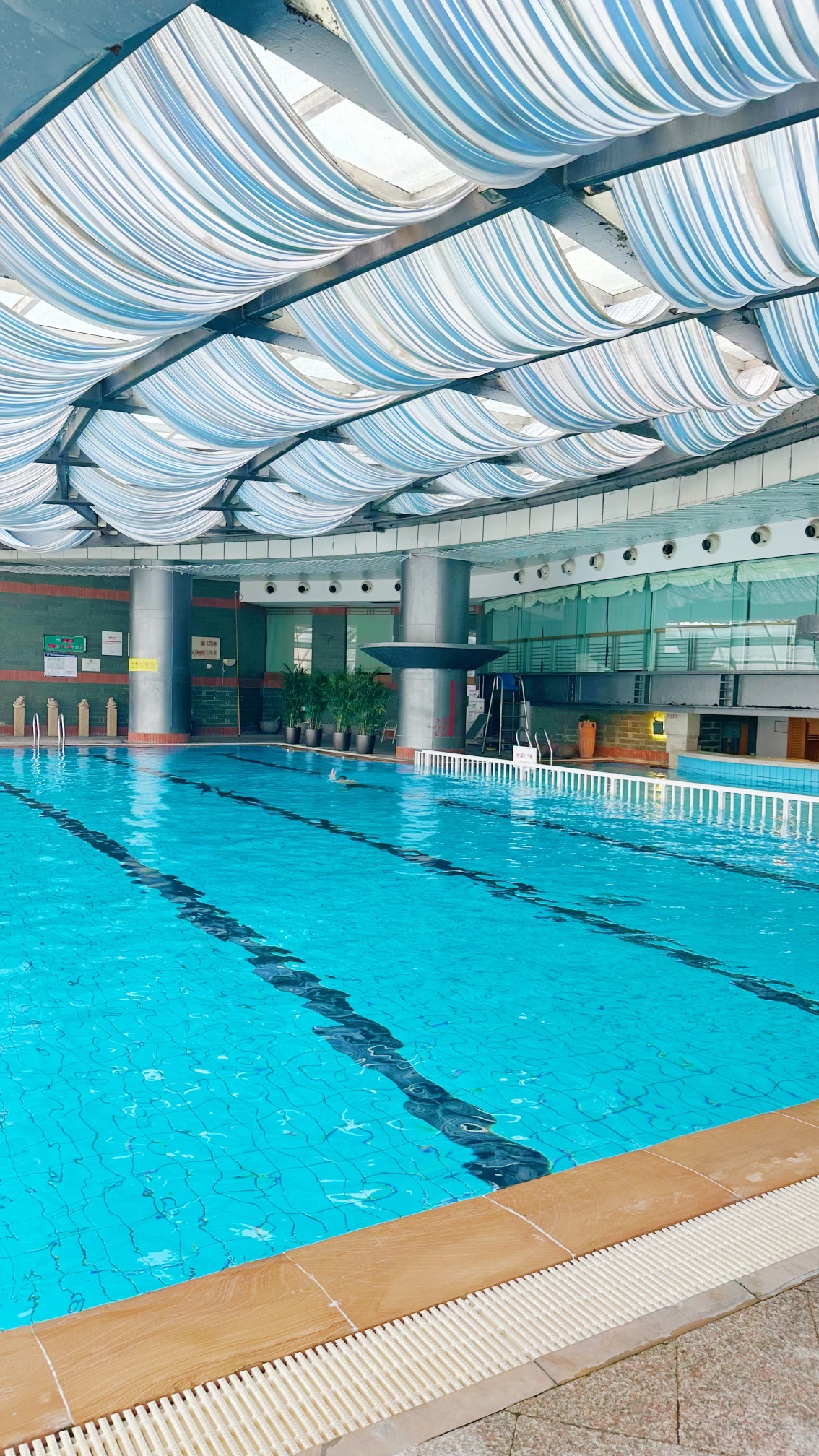 场地封面-弥诺游泳俱乐部(世茂中心D座店)