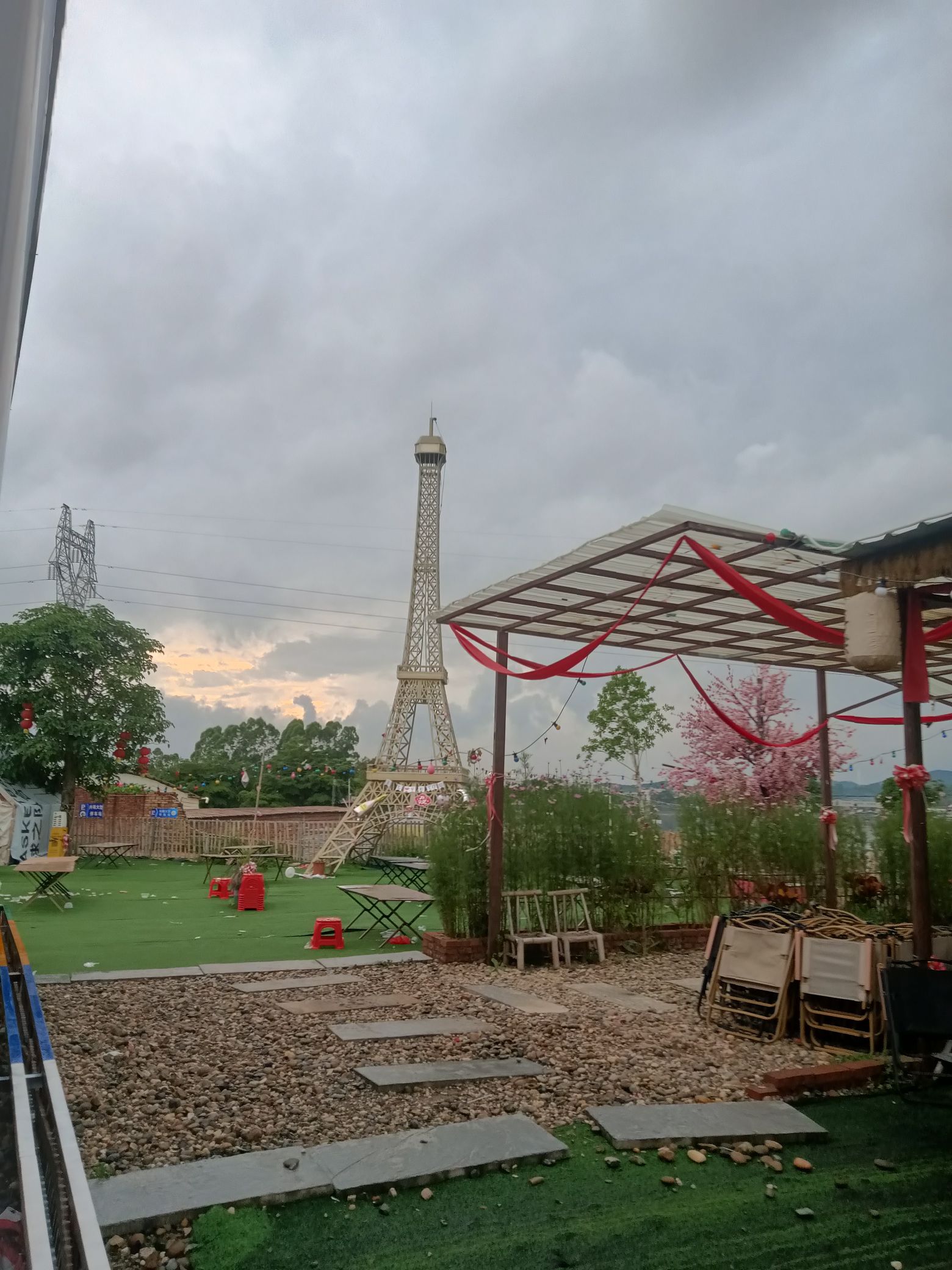 落日时光露营地
