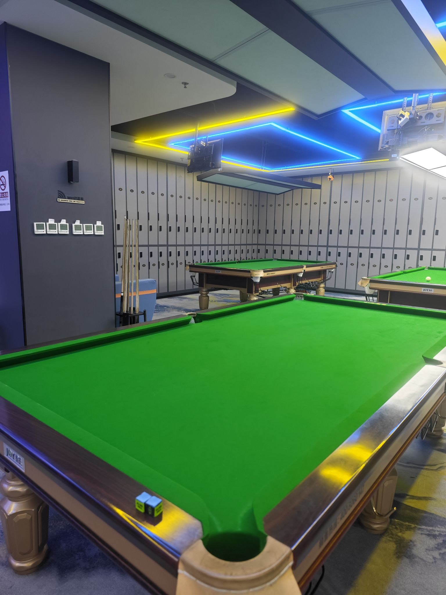 场地封面-鼎优台球俱乐部(华贸天地店)