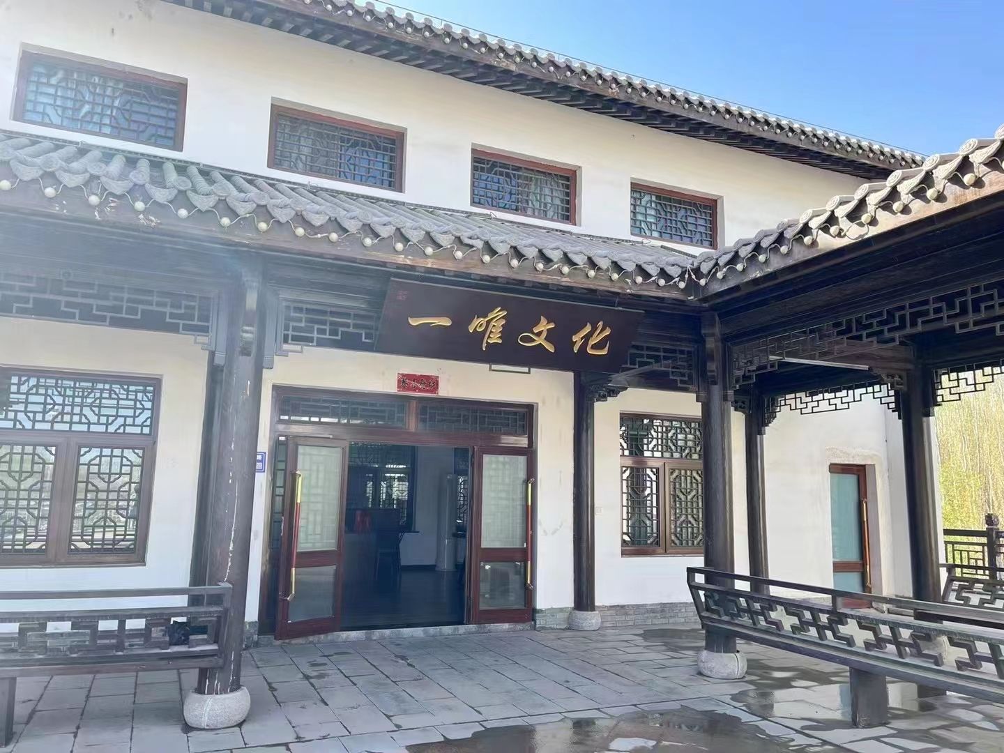 嘉峪关一唯文化传媒有限公司