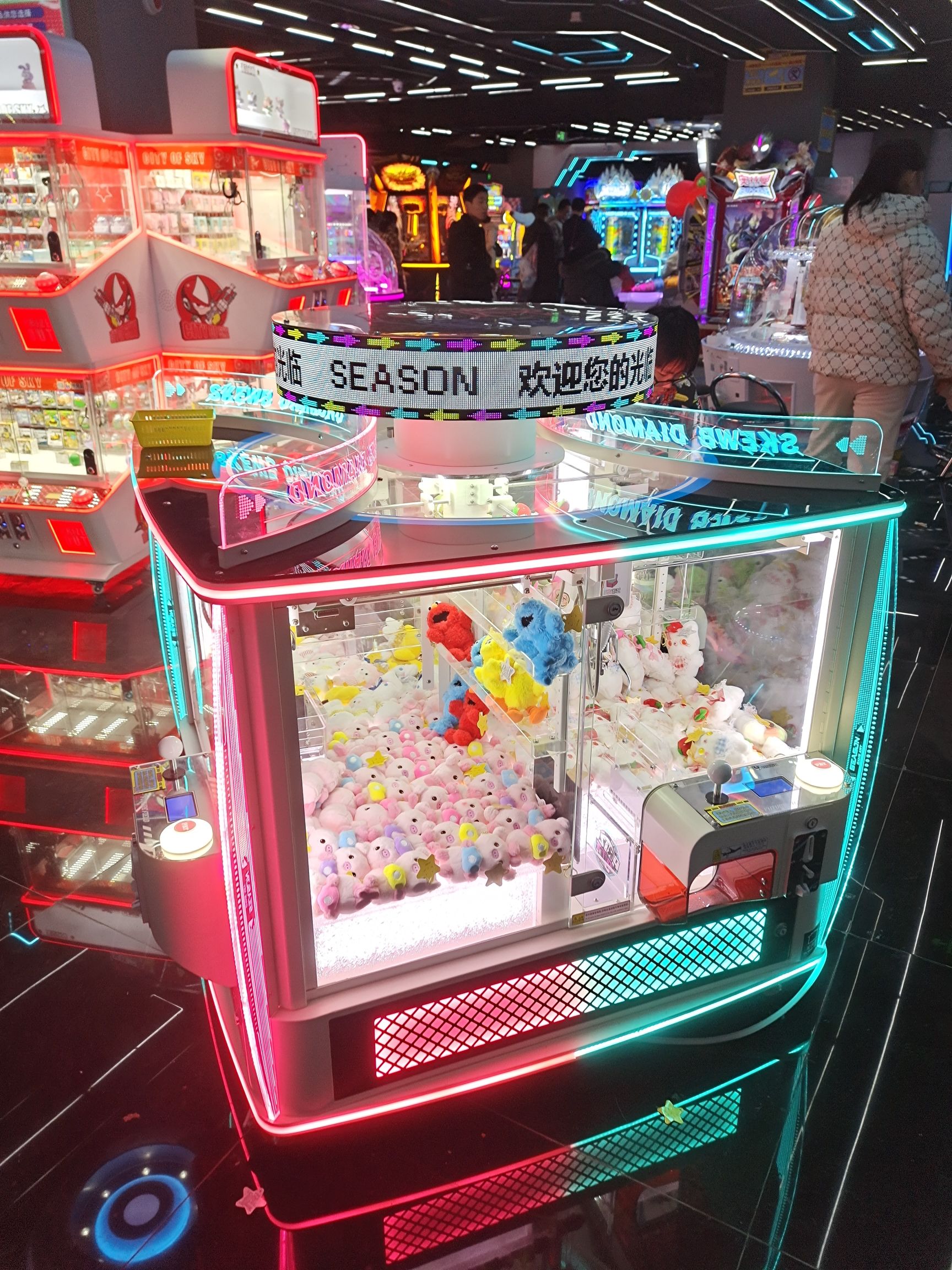 场地封面-天空之城(六角广场店)