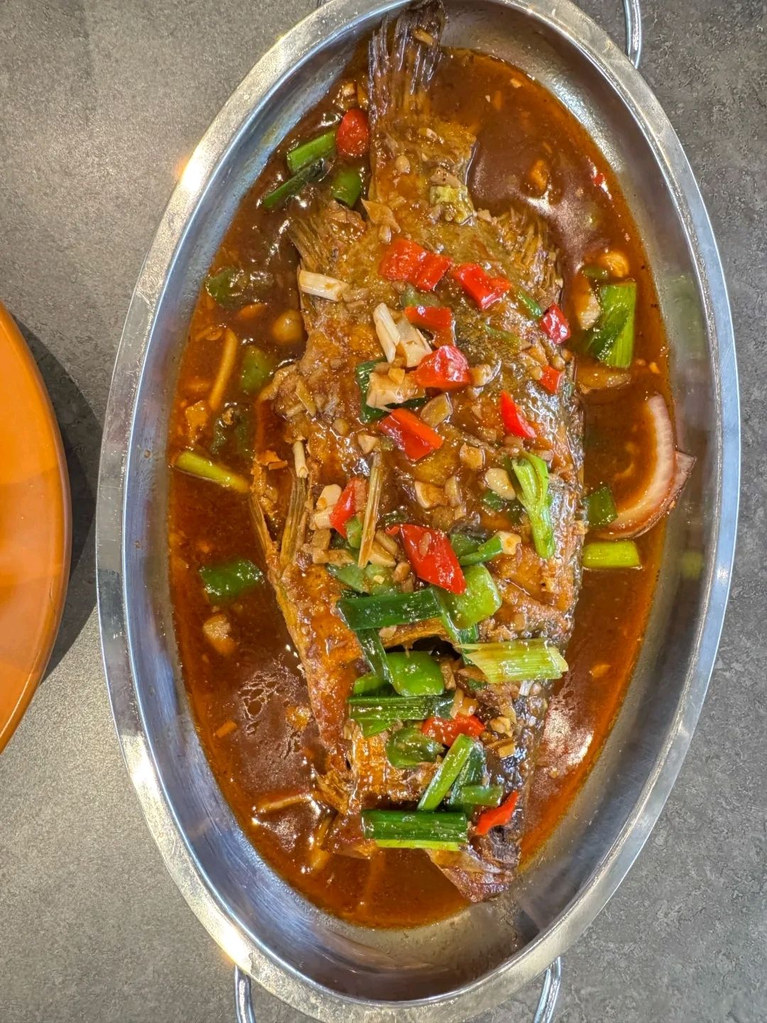 小徽舟明炉徽菜馆