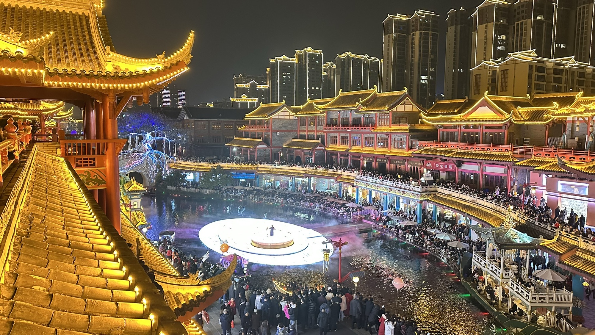 眉山彩灯光影大世界旅行图片 2
