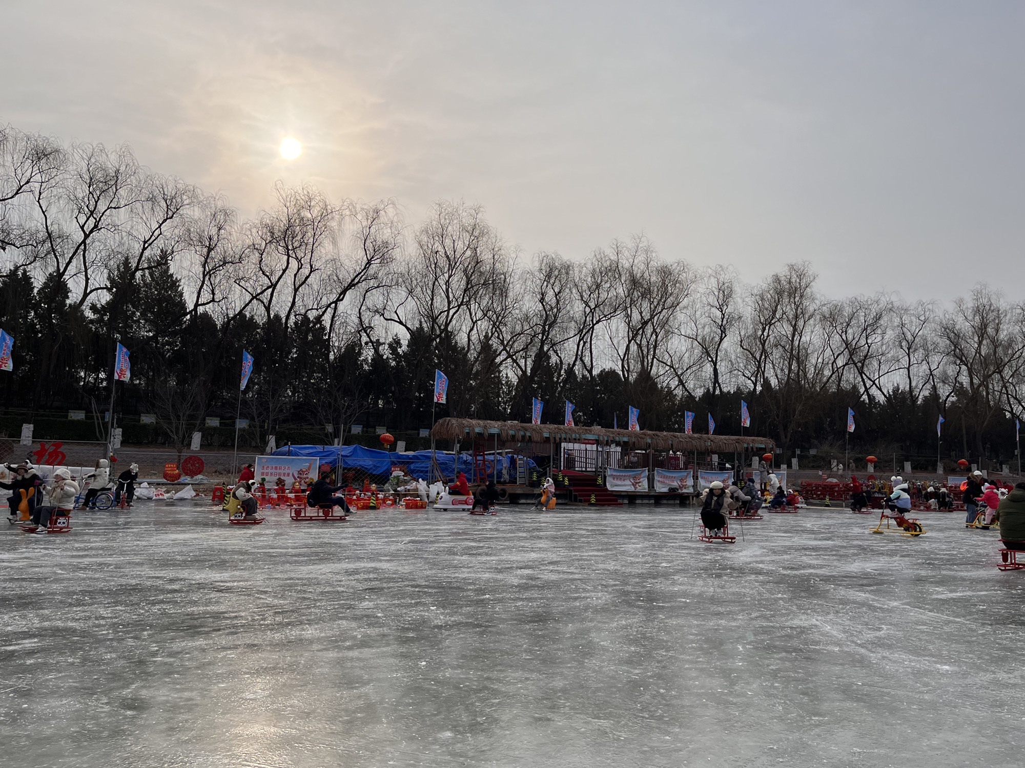 场地封面-龙潭西湖冰场