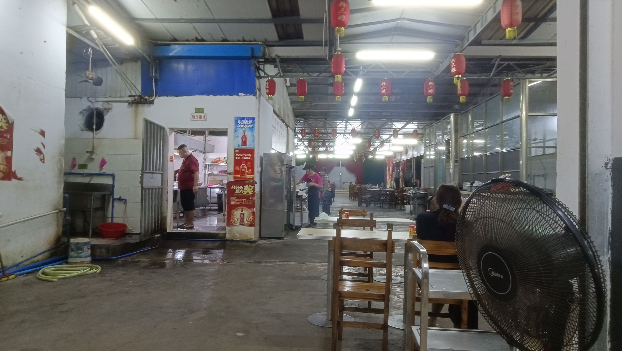 粉三娘椰子鸡·海南糟粕醋·民间大排档