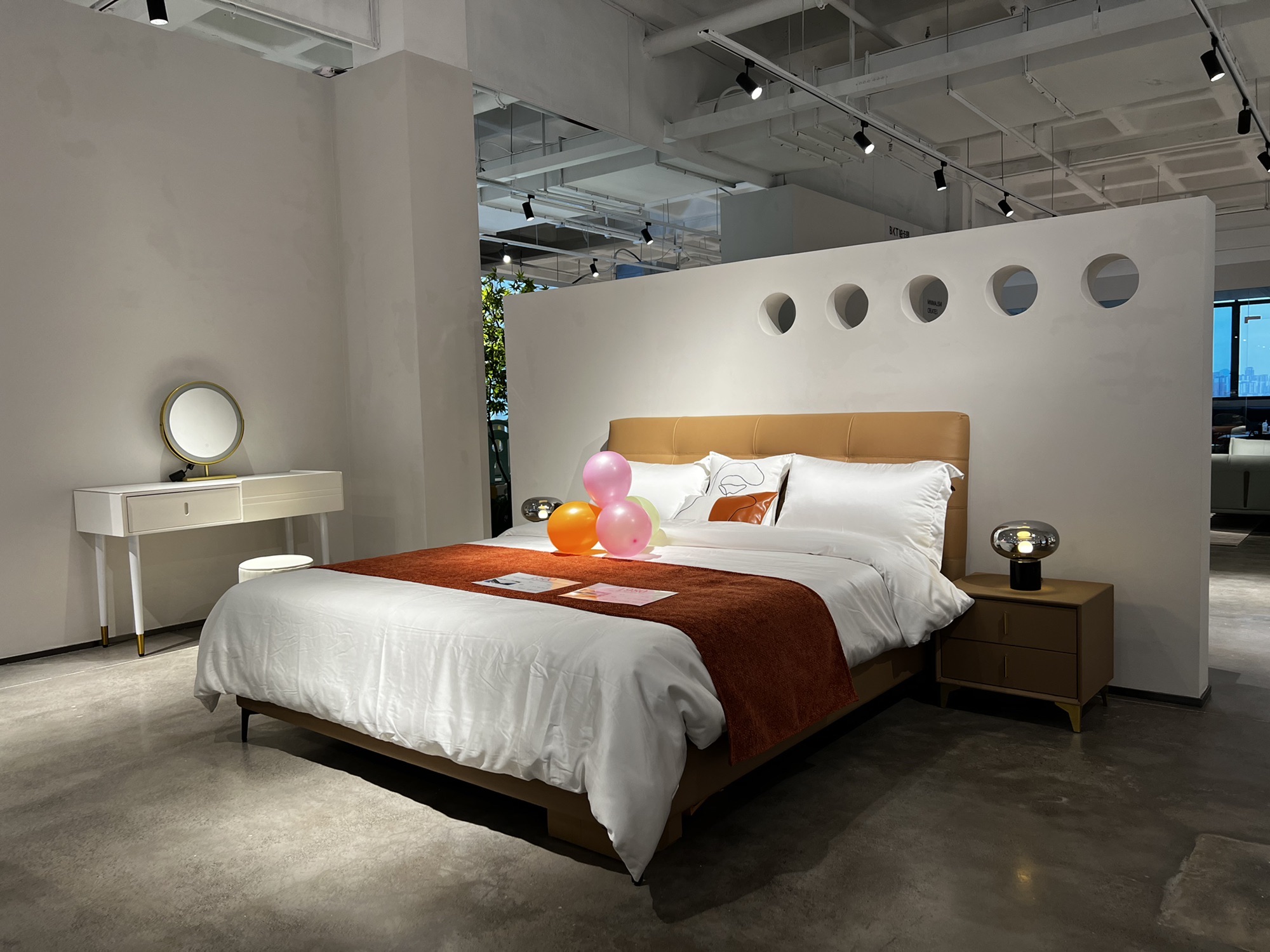 铂卡图家具(柳州馆)