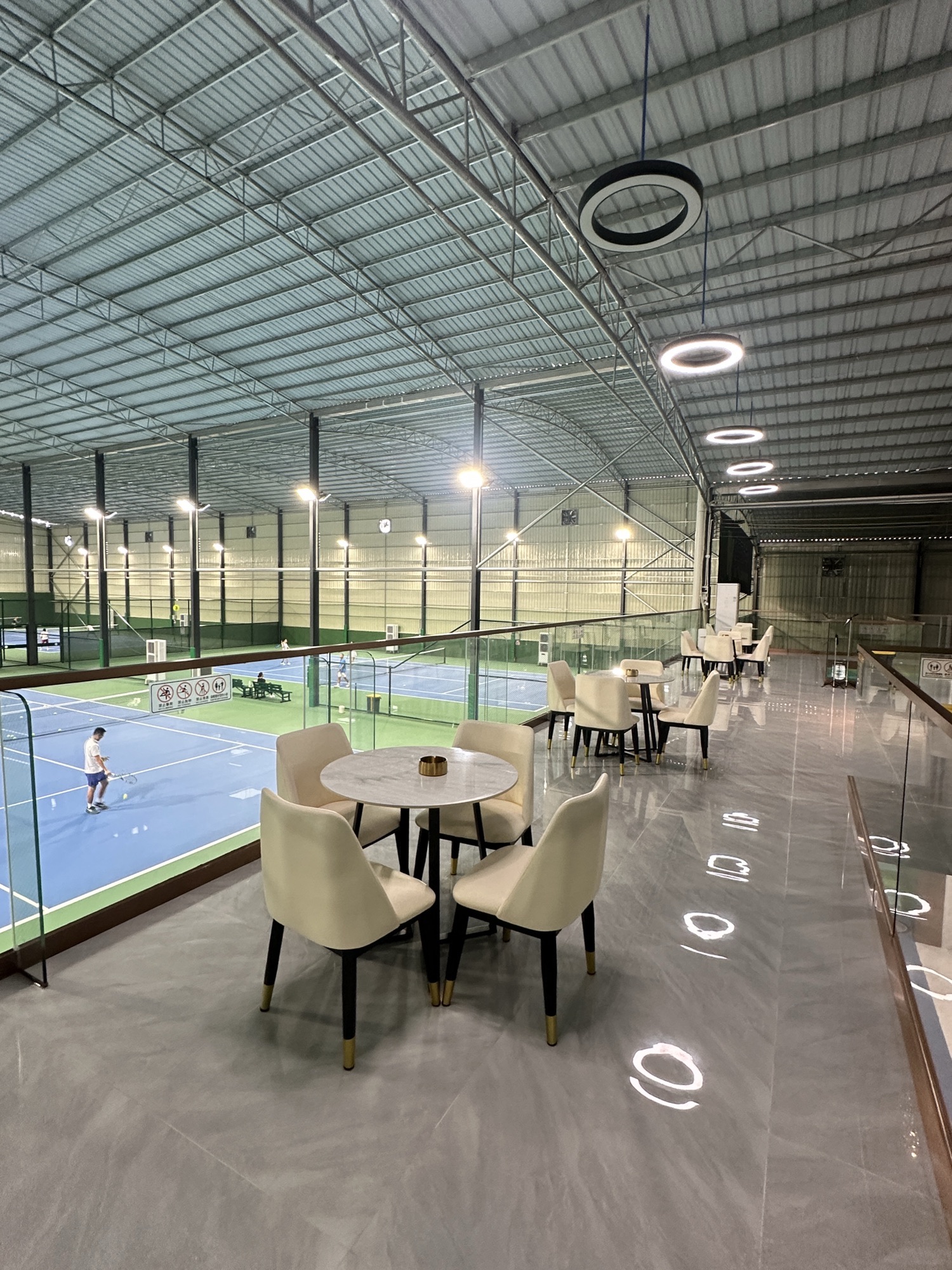 场地封面-酷动网球中心