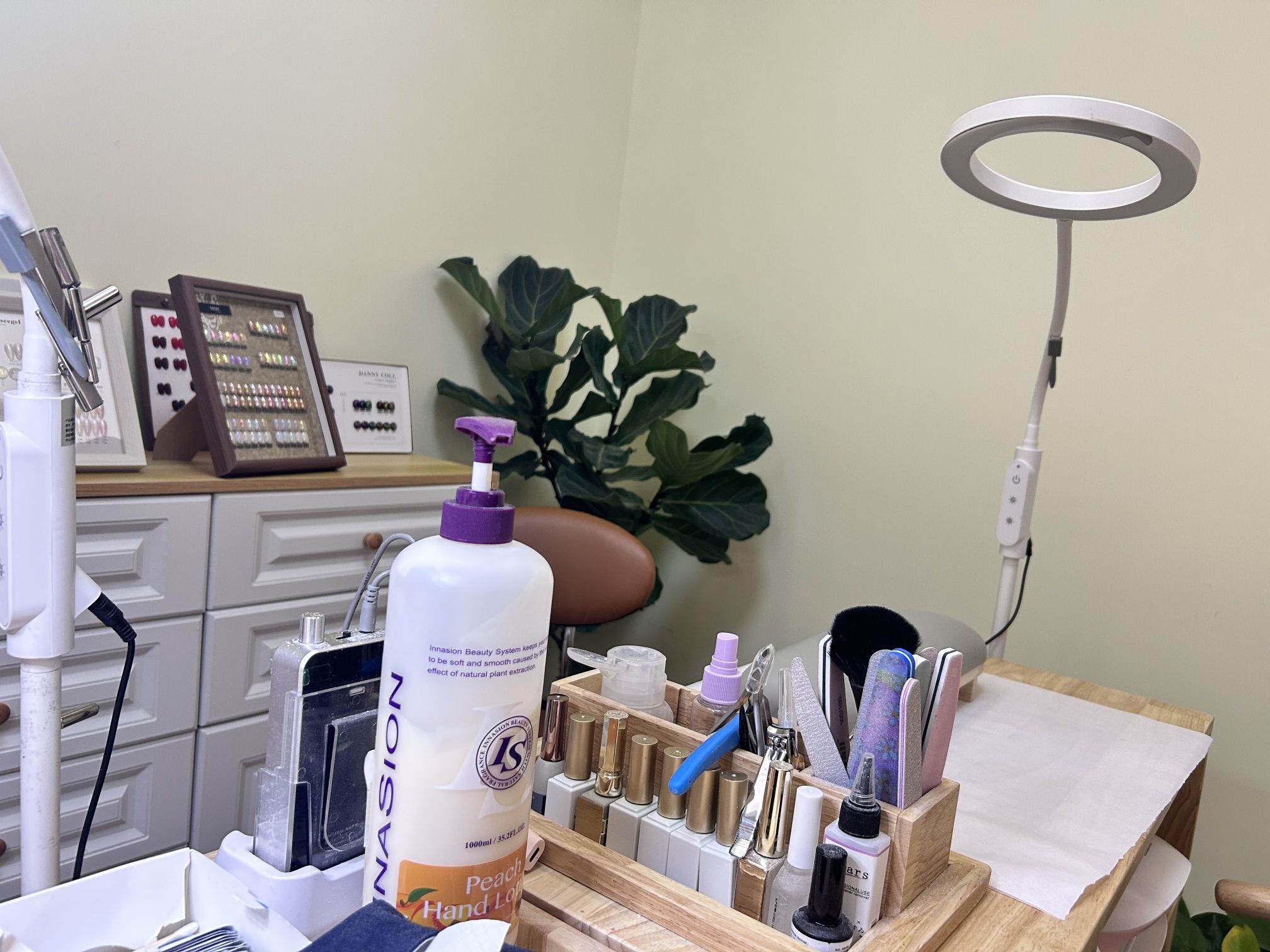 梦屿千寻美容会所(君安国际店)