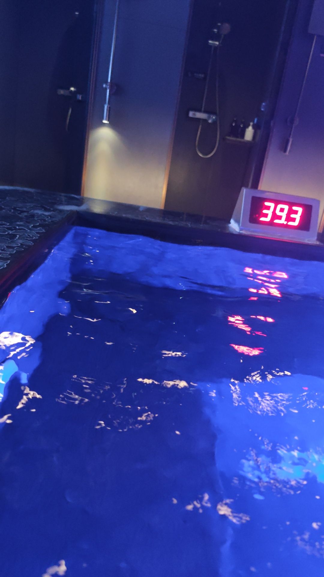 优雅·浅爱汤泉视听沐足(东瓯大道店)