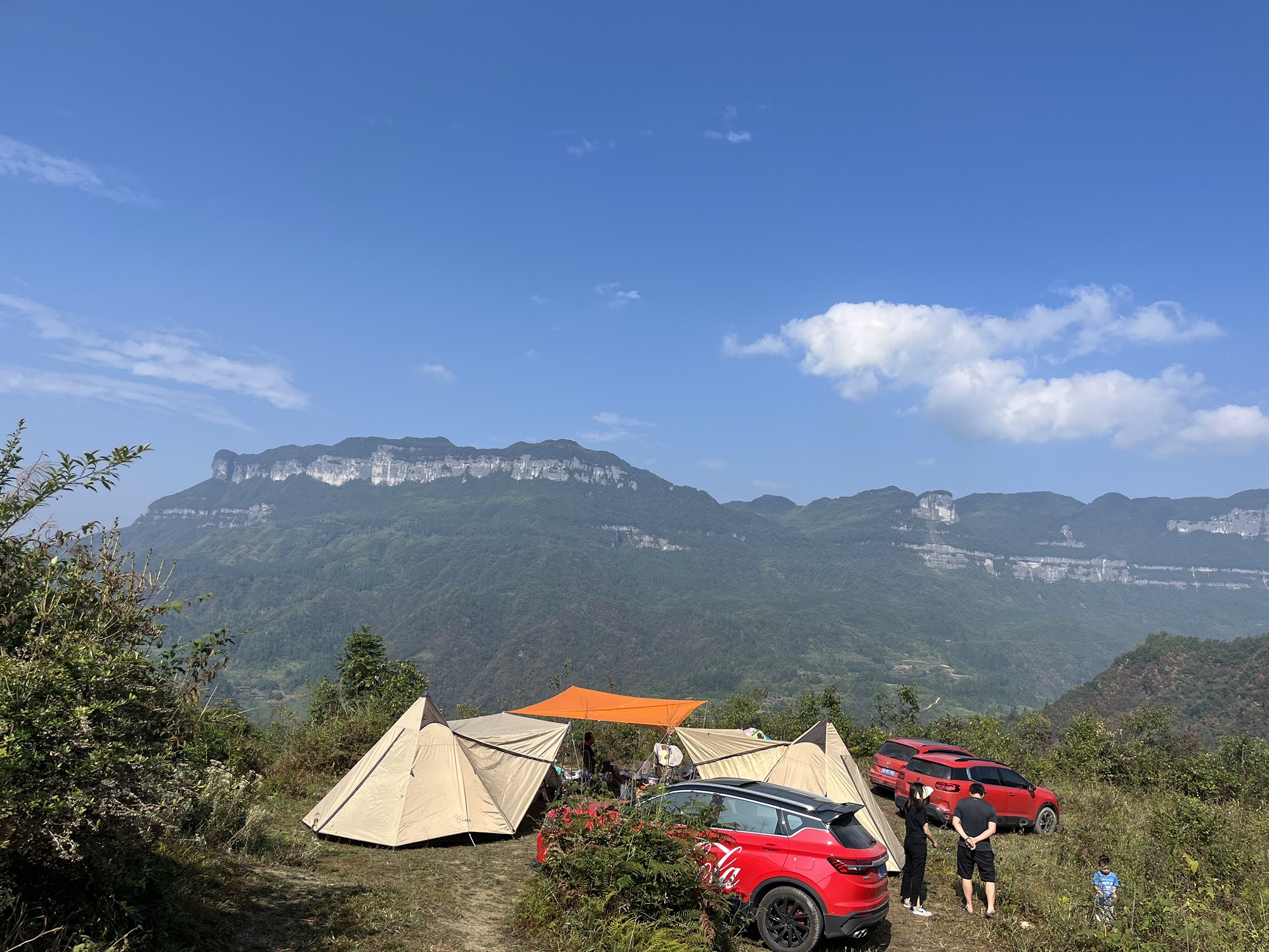 场地封面-峡谷露营