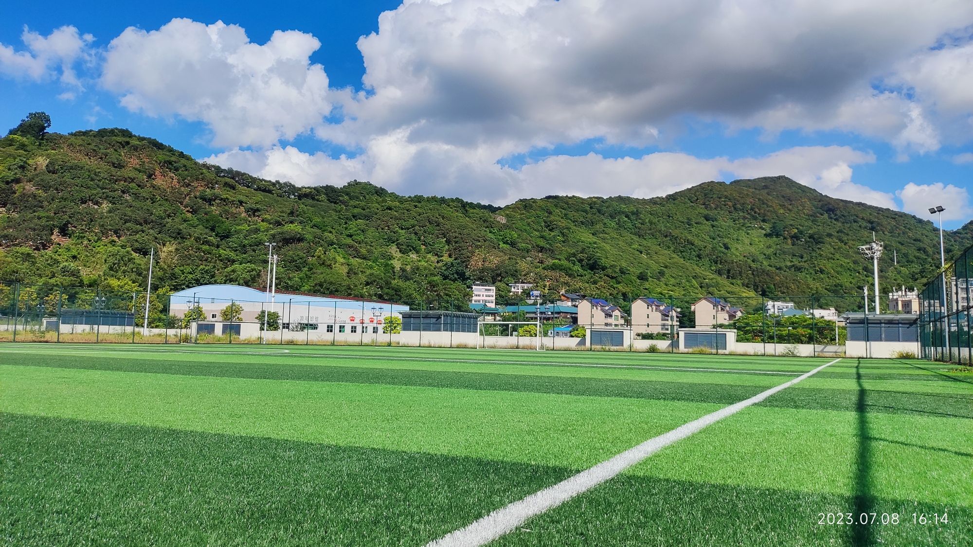 场地封面-阳台山足球场