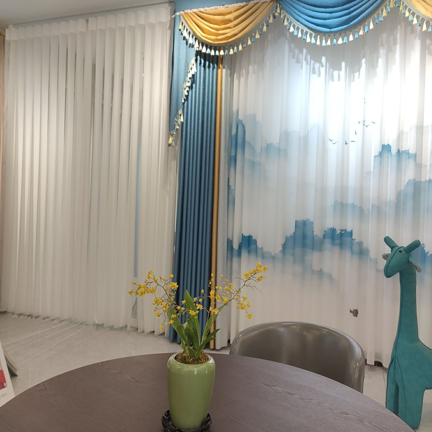 定都阁布艺(筠城·翰林春天店)