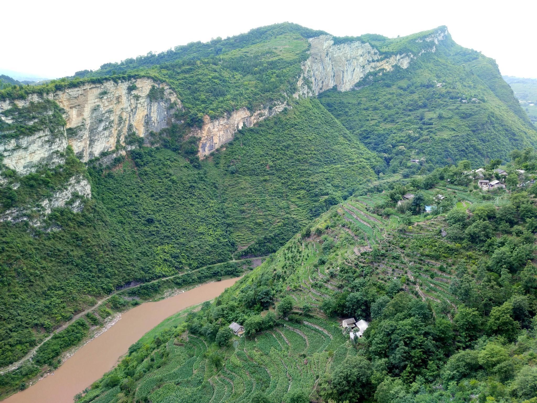 鸡鸣三省大峡谷旅行图片 2
