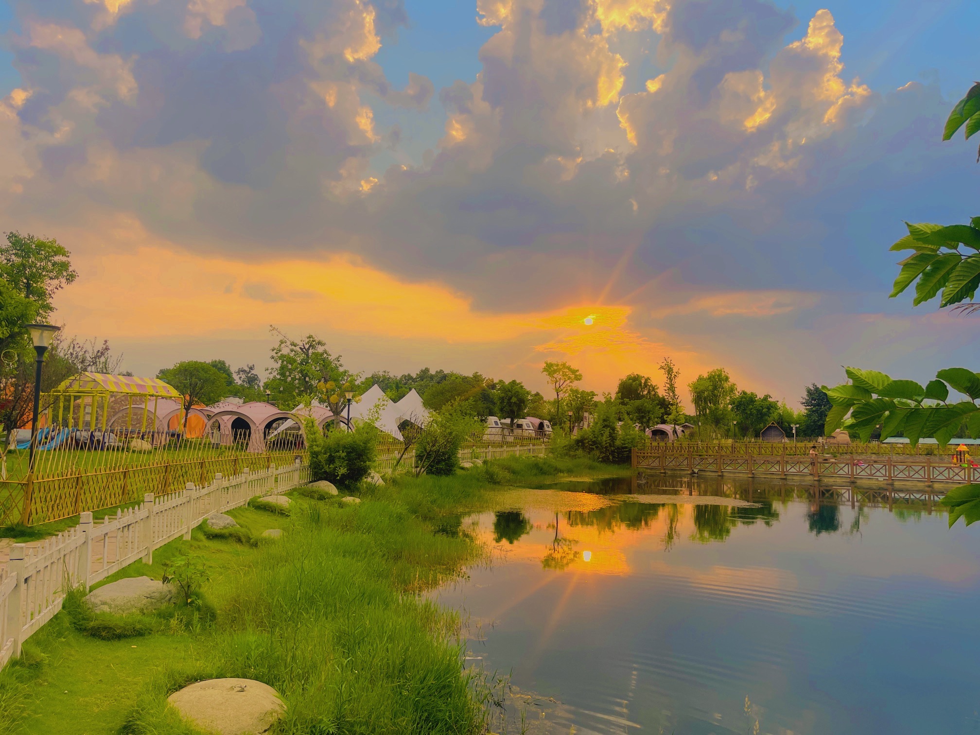 场地封面-暮耘耕读营地(人行道)