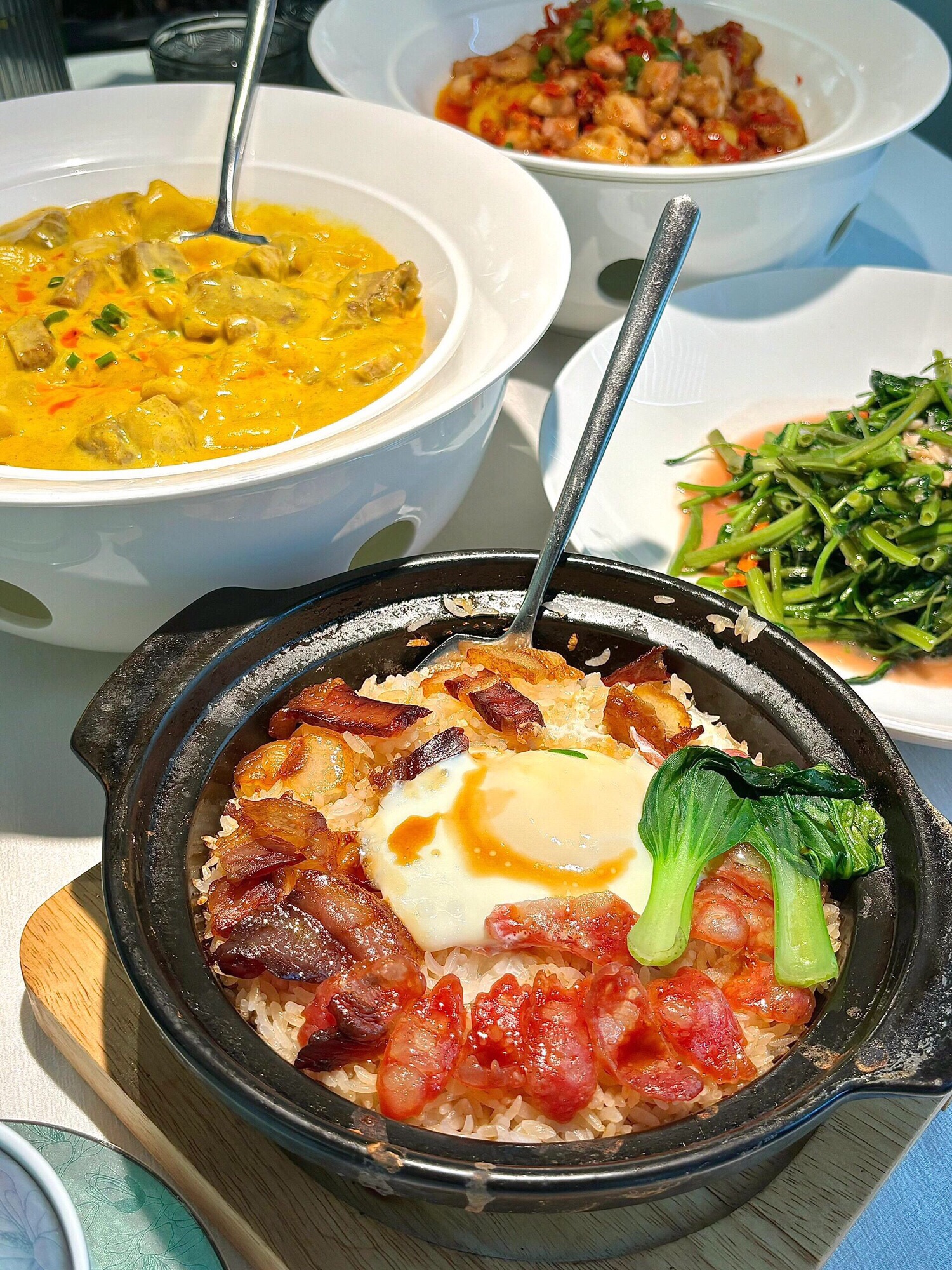 伍味餐厅(万科翡翠书院南区店)